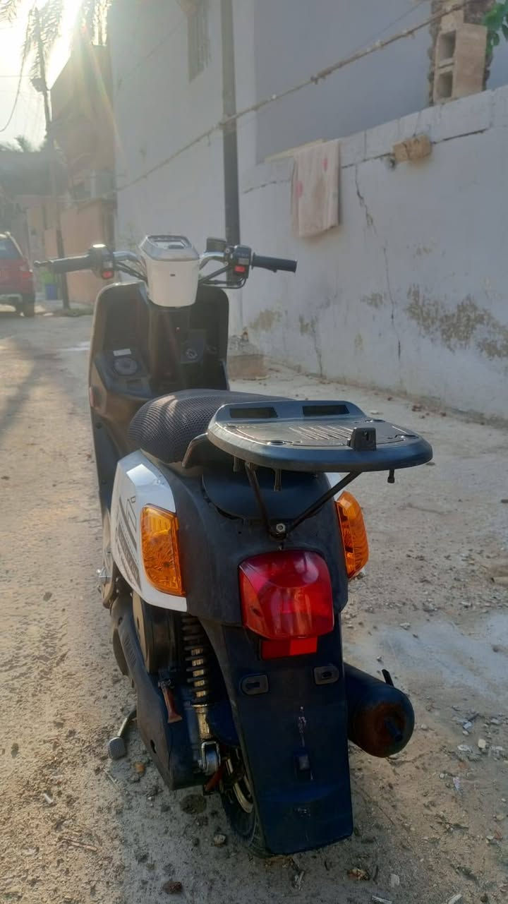 كفرات تجاري شاشه عاطله شلعه كلها شغاله محرك مكفول نوزل بعقوبة فلكه الامين السعر 800....بوليس مسطرة 2012.دراجه.جاهزه....***********
