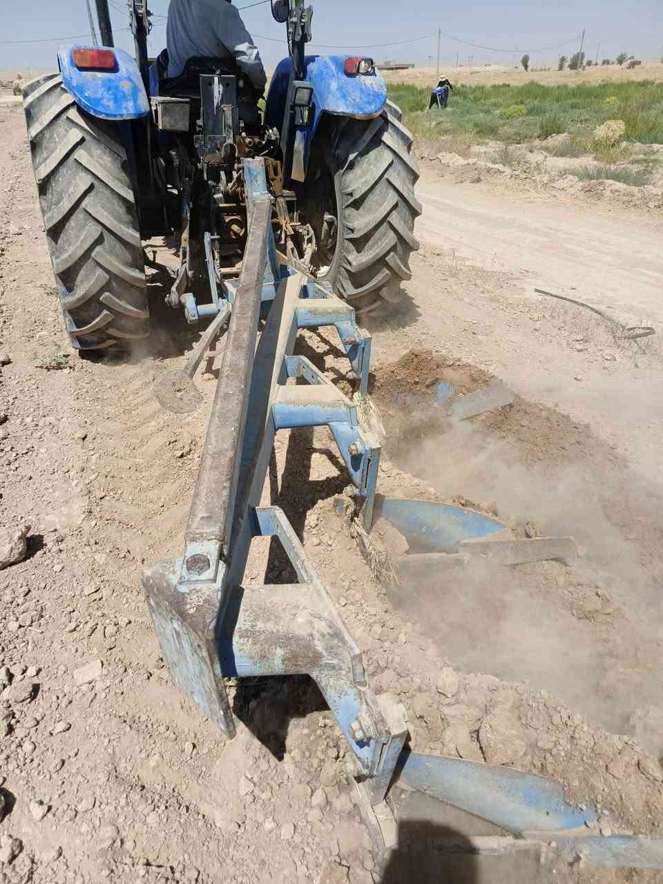 فدان ايطالي حجم 14 بلادي اخو الجديد الاستفسار على الرقم ***********
