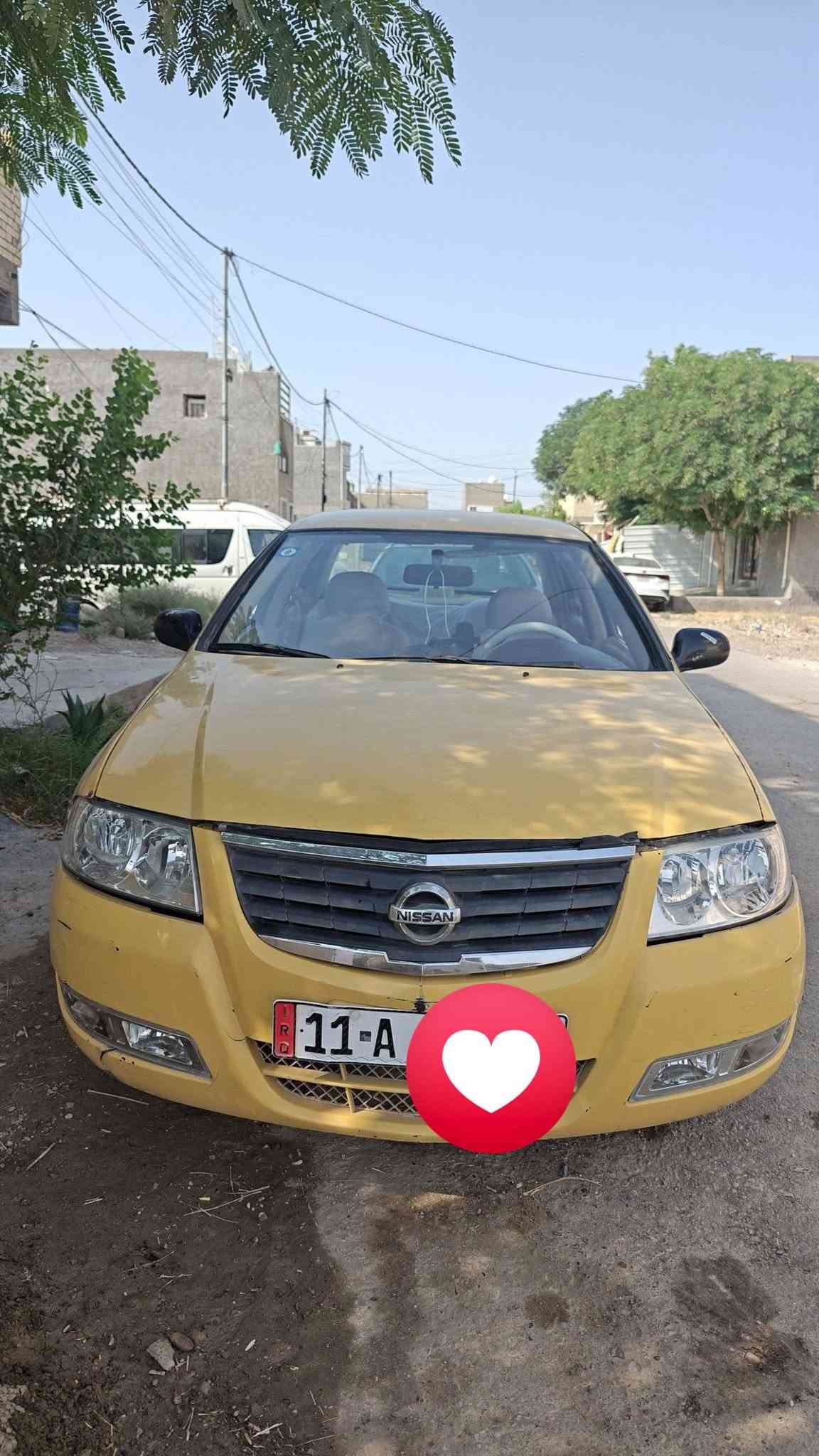 السلام عليكم 
نيسان صني بدي كوري 2012 
كير محرك جديد 
كشرها كدامكم 
بيها طخات بالجاملغات بدون لغود او شواصي 
تبريد ثلج
صدرها 70%
رقم بغداد بأسمي 
عنواني بغداد 
للمراوس او بيع
***********
