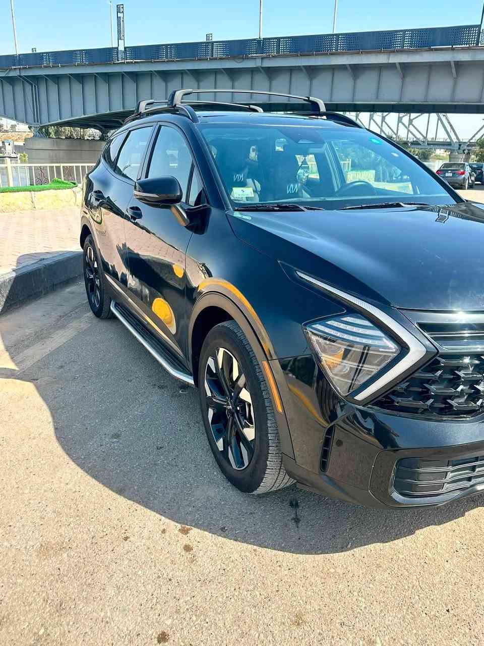 السلام عليكم 

للبيع كيا سبورتاج X Line 2024
KIA SPORTAGE X Line
 ⛔️الضرر جامرلغ أيسر فقط وراجع بارد بدون صبغ بدون تبديل 
السيارة فقط بارد بيها  .. الضرر و والسونار مرفق بالمنشور

• فول مواصفات 1/1 داخل اسود جلد   
• رقم بغداد بأسمي شرط التحويل سنوية جديدة
• وارد امريكي : مكفوله من الصبغ والسونار مرفق  

مواصفاتها :-
1. السيارة ماشية 19 الف
2. محرك 2500 
3. كير 8 نمر 
4. بانوراما
5. بصمة : تشغيل عن بعد  
6. صندوق كهرباء
7. شاشة كبيرة على طول  الدشبول تدعم  ابل كاربلاي واندرويد اوتو وفول تحكمات
8. كيجات الكترونية متغيرة حسب الوضعيات
9. انظمة القيادة : سبورت - سمارت - نورمال
10. كشنات كهرباء 
11. بصمة ابواب
12. اضواء ترحيب عند الاقتراب مع ترحيب داخلي عند الصعود او المغادرة
13. شحن وايرليس
14. منافذ تايب سي عدد 3 مع 2 في الكشنات ومنفذ يو اس بي ومنفذ جداحة
15. هاند بريك بصمة
16. اوتو هولد
17. كاميرات 360 مع بالاشارات الجانبية مع وضعيات مختلفة للكاميرات
18. فول رادارات امامية وخلفية وجانبية . نقطة عمياء وحساسات امامية خلفية 
19. تحديد مسار ذكي
20. قيادة ألية ذكية
21. نقطة عمياء
22. كروز سرعة
23. تدفئة كشنات 
24. سستم صوت هارمن مع دمام 
26. فور ويل 4x4
27. ويل كب حجم 19 وحساس اطار ،        
28. اشاير بالمري
29. تشغيل عن بعد
30. شاشة لمس متغيرة لتحكم الميديا او التبريد
31. ستيرن فول تحكمات
32. قطعتين تبريد + مناخين
33. اللوان متغير للدشبول مع وضعيات القيادة

السعر : 197 قابل للتفاوض
العنوان 📍ديالى بعقوبة
للأستفسار واتساب او الاتصال على الرقم
***********
