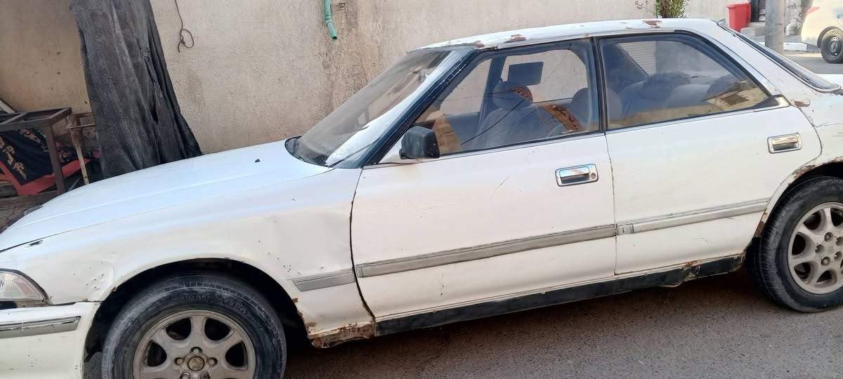 سلام عليكم مارك كصيف موديل 1991السياره لا كص والا نقل جثه السنويه الاصليه ضاعت مني عندي ستنساخ السياره كير ومكينه وانجي نضيفات كهربائيات كله شغاله السعر 15وبيه مجال راعيه ماندله ***********
