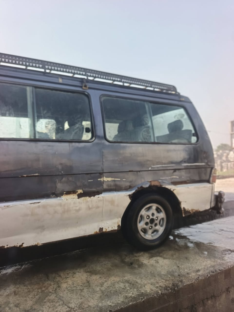 سلام عليكم كيا البيع مكينه وكير وكسن حدادية نضيفه باتري جديد السعر 12وبيها مجال مكاني حله القاسم ***********
