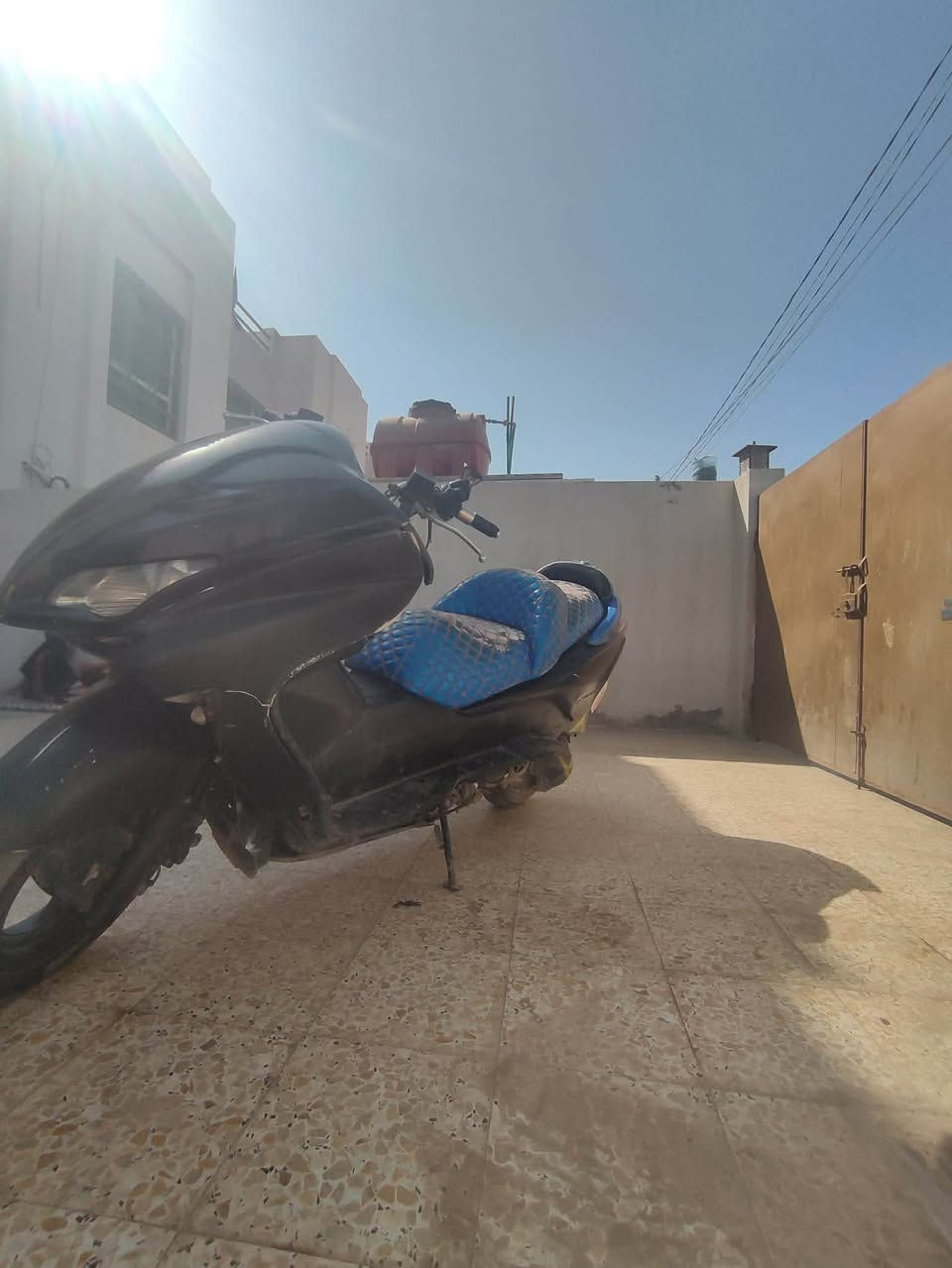 سلام عليكم للبيع او مراوس ستوته 
للبيع فورزه 08 عميه بلاد كفر بومه نضافت كفره 50%بس البجم تعبان الصفاح نضيفه مفتوحه مره واحد قبل سبوع ال دراجه خير من الله كير مالغي تشتغل الصبح نكره بدون تاخير مكان الدراجه دوانيه راسلني خاص وادزلك باقي تفاصيل ‭

‭***********‬
