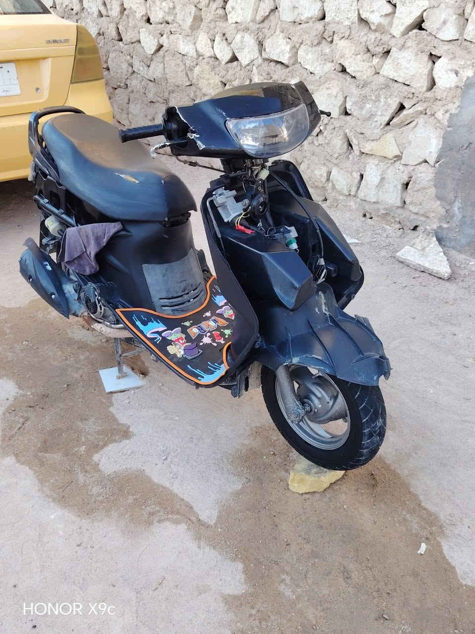 السلام عليكم
دراجه فراشه نثيه للبيع 
مكينه مامفتوحه جاهزه كهربائيات بريكات 
دبلات كدام وخلفي شغلات 
مكاني نجف مزارع نيسان 
للستفسار للاتصال .*********** بي واتساب
