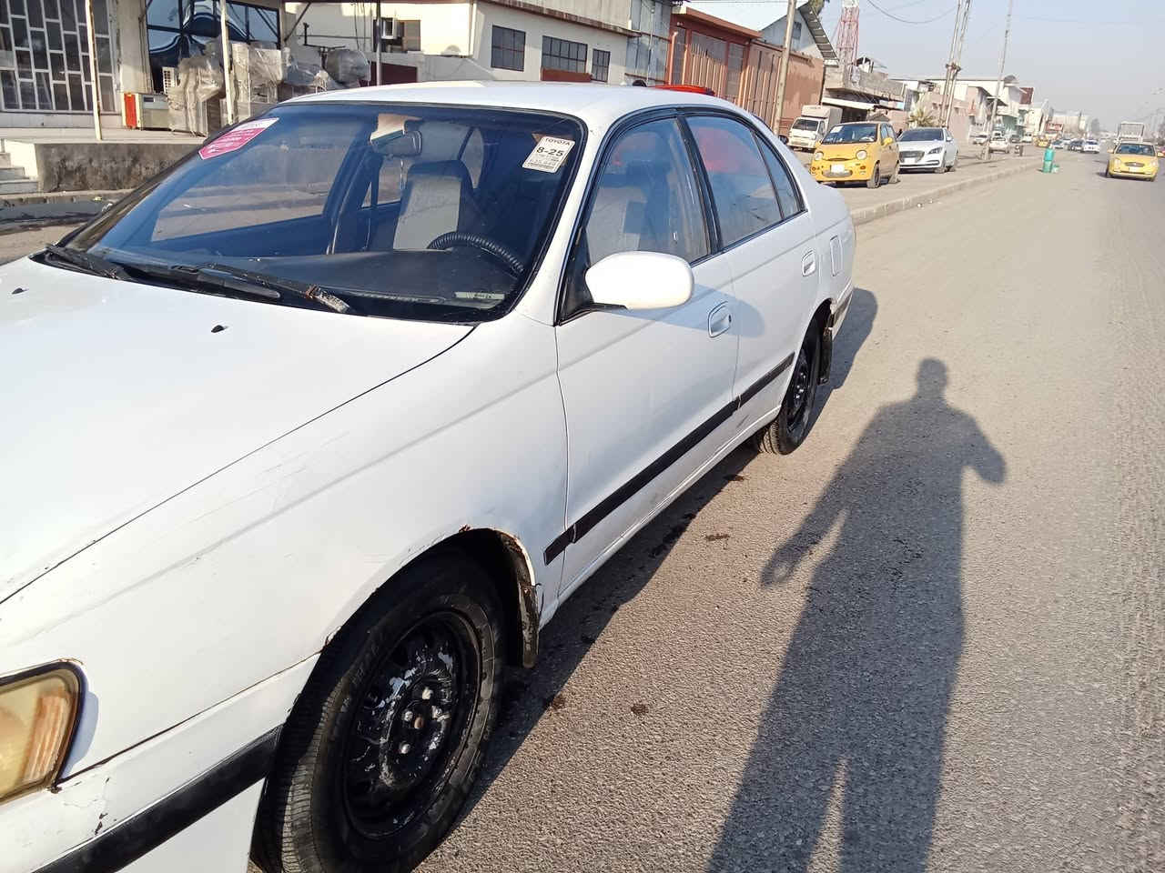 فرخ بطه للبيع
مكان أيسر الموصل
سيارة حلوة ونظيفة للجناي

نص مكتوب في الصور:
- للبيع: سيارة لقطة
- كراون فرخ بطه
- محرك وكير شرط الفحص
- دواخل بحالة جديدة
- سيام حلوة ونظيفة جداً
- جام كص كهربائي
- للواصل واتساب أو إتصال
- ***********