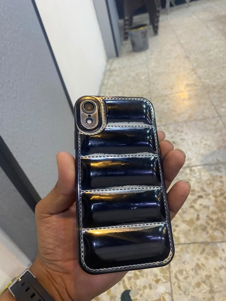 السلام عليكم جبتلكم قطعتين نضيفه
iPhone 11 Pro Max 📱

 ١- ايفون ١١ برو ماكس 📱 لون زيتوني 💚

ذاكره ٢٥٦ 🔥فيس ايدي شغال 

مبدل شاشه فقط اصلية ✅

وبطاريه٩٢ بلادية 🔋

السعر ٣٢٥ 🔥

مكاني( بغداد مدينة الصدر) 📍

خاص أو اتصال : ***********📞 

2 _ آيفون اكس ار بلادي وتر ممفتوح 
لون ازرق سمائي 💙

ذاكرة ١٢٨ 
فيس ايدي شغال 
بطارية 🔋 77 بلادية 
بي فطر بالضهر بس يتبدل ب١٥ الف 
السعر ١٩٠ 🔥
