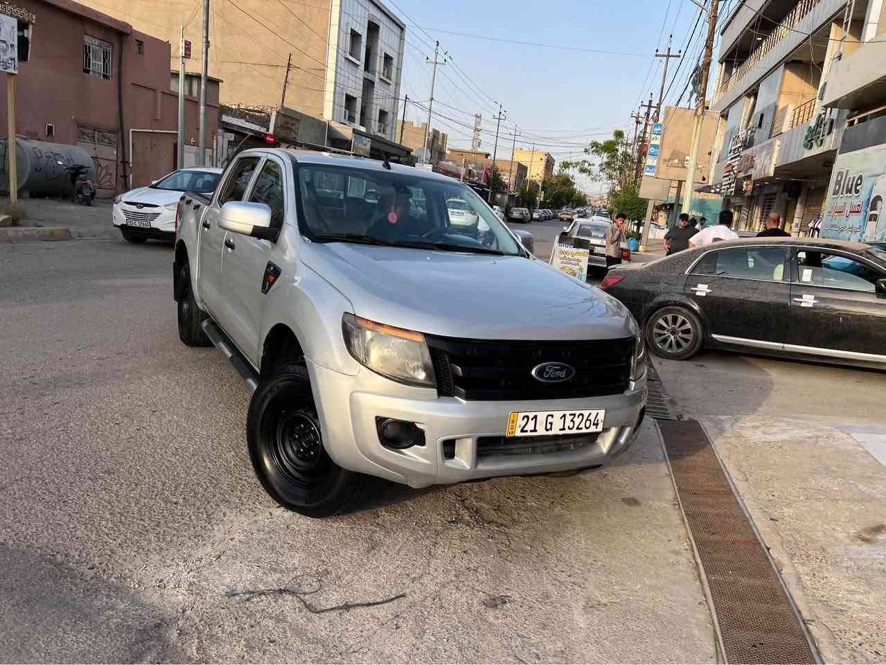 فورد رينجر موديل 2013 زور پاكه بي مه سروفه. كيرو مه كينه ي vv-t به طه يه گير ئؤتوماتيكه  ره قه مه و سه نه وي تازه يه  به س بونيت  له سه ر كالبونه وه سبوغه له گه ل ده رگاي پشته وه 
سعر 88 وه ره قه و  مه جاليكي كه م
***********
***********
فورد رينجر موديل2013 حيل نضيف بدون مصرف كير محركvv-t كير أوتؤ رقم سنويه جديد  بس بونيت صبغ علي مود جلع ويا باب ورا  
سعر88 بيها مجال قليل
***********
*********** كركوك, العراق
