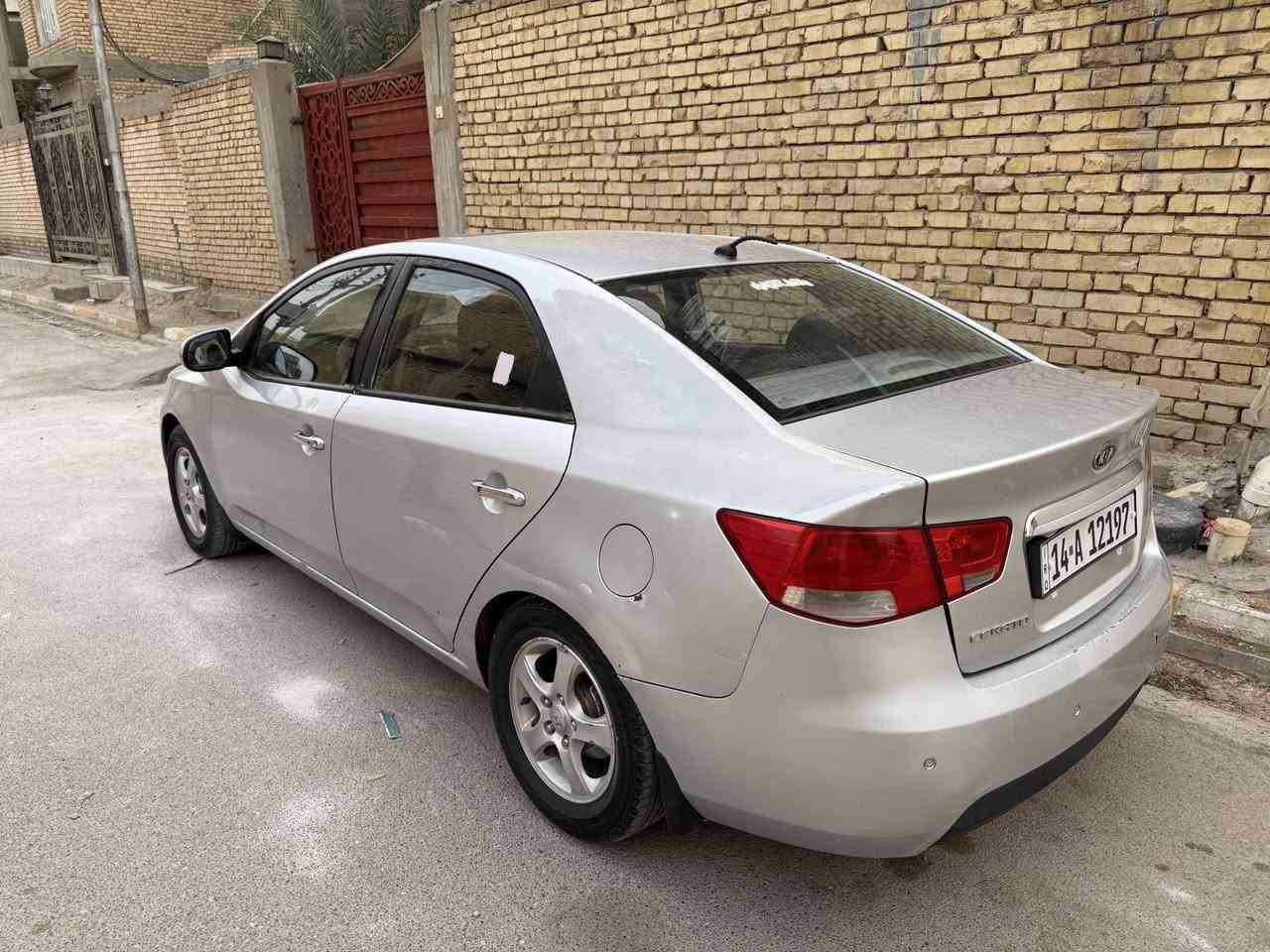 كيا سيراتو 2012 بأسمي خليجي فول مواصفات تخم تاير اشاير بلمري تحكم بلستيرن شفتات فتحة ادامة كاملة لوحات جديدة حدادية تبريد ب85 وبيها مجال بسيط ذي قار الشطرة للأستفسار الاتصال بلرقم ***********
