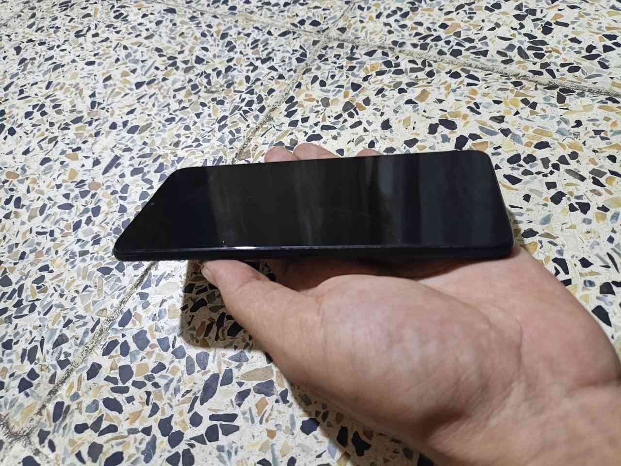 السلام عليكم شباب جهاز هونر إكس 7 ذاكره 128 جهاز نضيف فقط بي فطر بشاشه مامثر عليه السعر 90 بي مجال شراي مكاني واسط الطشاش الاستفسار ***********
