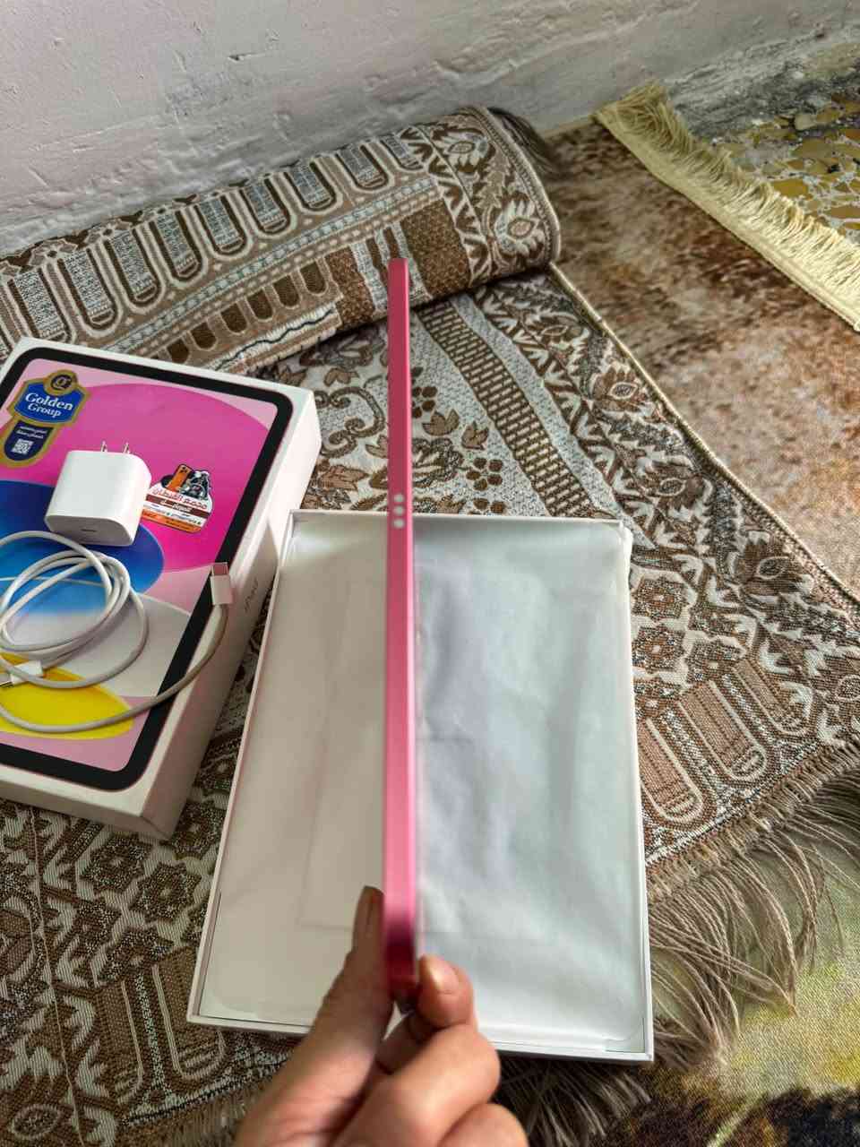 ايباد ١١ ذاكره ١٢٨بطاريه ٩٢ ايباد جديد بل جيس غراض
 السعر ٥٢٥الف مكان بغداد مدينه الصدر ***********

نص مكتوب في الصور:
- ١٣:٤٣ م. الجمعة ٢٥ أيلول %١٠٠ بحث حساب Apple سجل الدخول للوصول إلى بيانات iCloud و App Store وخدمات Apple والمزيد. إنهاء إعداد iPad نمط الطيران Wi-Fi غير متصل Bluetooth غير متصل البطارية عام تسهيلات الاستخدام البحث الشاشة الرئيسية ومكتبة التطبيقات الكاميرا تعدد المهام والإيماءات خلفية الشاشة شاشة العرض والإضاءة قلم Apple مركز التحكم Siri حالة البطارية حالة البطارية تعمل بطارية iPad هذه على النحو المتوقع. حول البطارية والضمان... عادية الحد الأقصى للقدرة %٩٢ هذا قياس لقدرة البطارية مقارنة بقدرتها عندما كانت جديدة. قد تتسبب القدرة المنخفضة بتقليل ساعات الاستخدام بين عملية الشحن والأخرى. عدد الدورات ٢٩٢ هذا هو عدد مرات استهلاك iPad لقدرة البطارية. معرفة المزيد... الحد: ٨٠٪ %٨٠ سيتم شحن iPad إلى حوالي ٨٠٪ فقط. معرفة المزيد... تاريخ التصنيع نيسان ٢٠٢٥ أول استخدام آب ٢٠٢٥