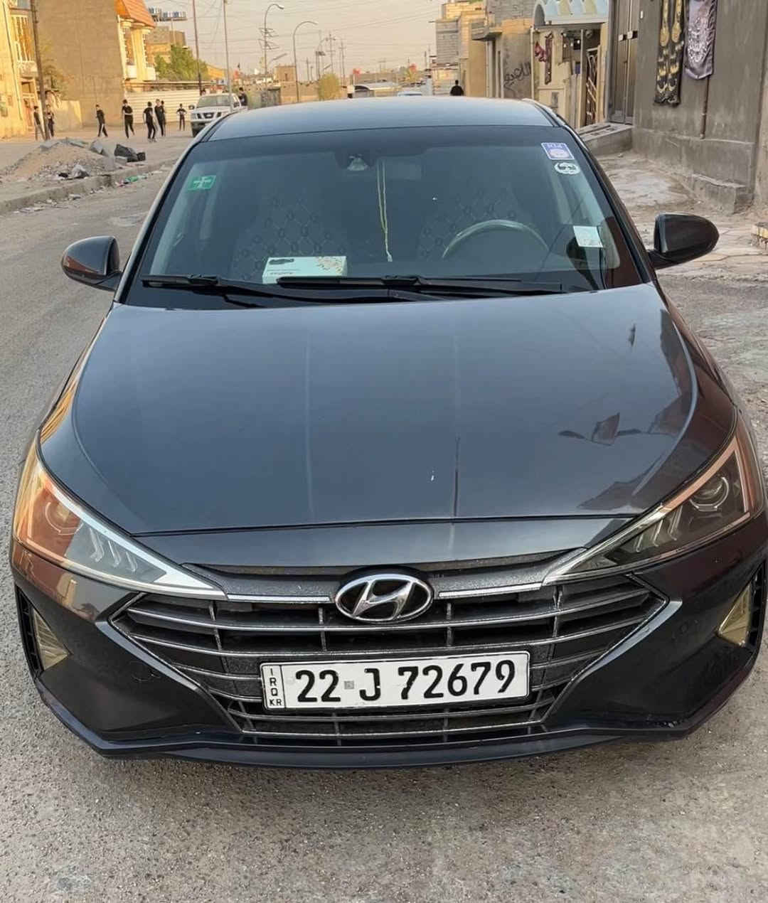 هيونداي إلنترا 2020 وارد امريكي- محرك 2.0 دوش - نظيفة جداً وجاهزة للاستخدام
• المحرك: 2.0 دوش ، 4 سلندر (أداء قوي جداً وعزم ممتاز).
• الكير: أوتوماتيك (تبديلات ناعمة).
• اللون: [نفطي].
المواصفات:
1. الشاشة والكاميرا: شاشة أصلية تدعم Apple CarPlay و Android Auto اوكس مع شاشة في العينة للأعطال وكاميرا خلفية دوارة.
2. أنظمة القيادة: وضعيات قيادة متعددة (Normal, Eco, Sport).
4. الأمان: رادار جانبي، رادار امامي ،توقف ذاتي ، تنبيه الخروج عن المسار، ونظام مانع انزلاق .
5. التبريد: ثلج شغال بامتياز شادلهة فان اضافي يعني انسى البوخة 
6. الداخلية: نظيفة جداً بحالة الوكالة، تحكم ستيرن كامل، ومثبت سرعة.
حالة السيارة :
• الحادث:
 [من امريكا بنيد وچاملغ مصلحات والضربة سطحية].
[بالعراق بيهة بارد بسيط بالصندوق الخلفي]
• تخم تايرات جديد
•السيارة ماشية 88 الف م
• الرقم: [رقم أربيل سنوية مجددة الى 2028
السعر 133 ورقة (بيهة مجال بسيط).
للاستفسار والتواصل:
 رقم الهاتف: [***********] البصرة, العراق
