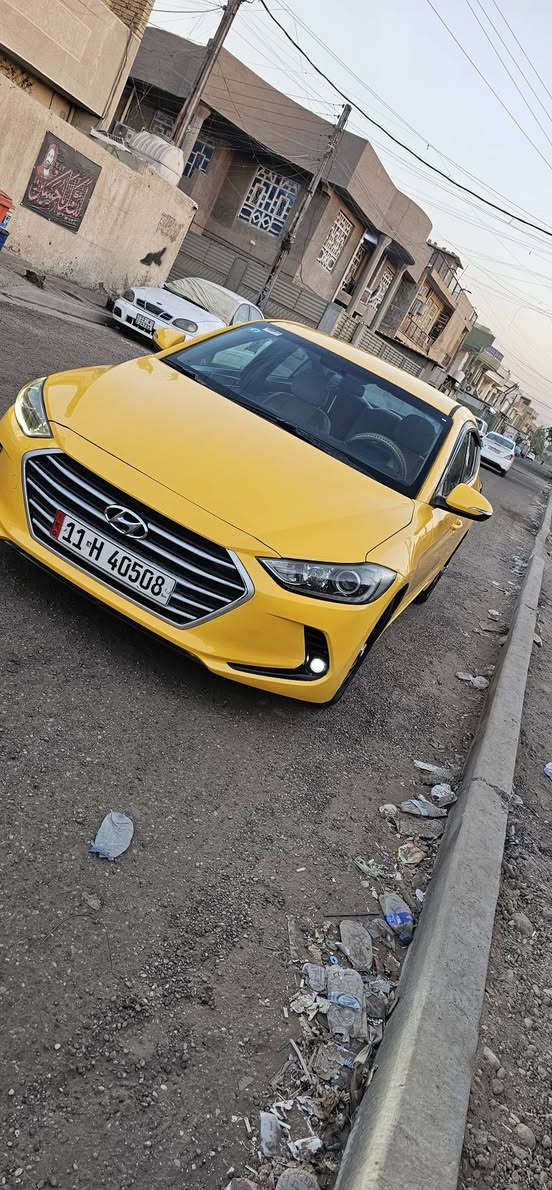 النترا 2017 وارد امريكي فول عده الفتحه 
حادث جاملغ خلفي وهنا جاملغ امامي مبدل كلها ليبل واحد
محرك دوش 2000 كير AT مكفولات 
رقم انكليزي باسمي مصفره هيئه وغرامات
مواصفات بصمه مري شفط شاشه كامره تحكمات
تبريد ثلج حداديه جديده بيها منضومه غاز 
السعر 105 العنوان بغداد حي البتول للاتصال 
*********** بغداد, العراق
