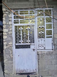 باب • للبيع