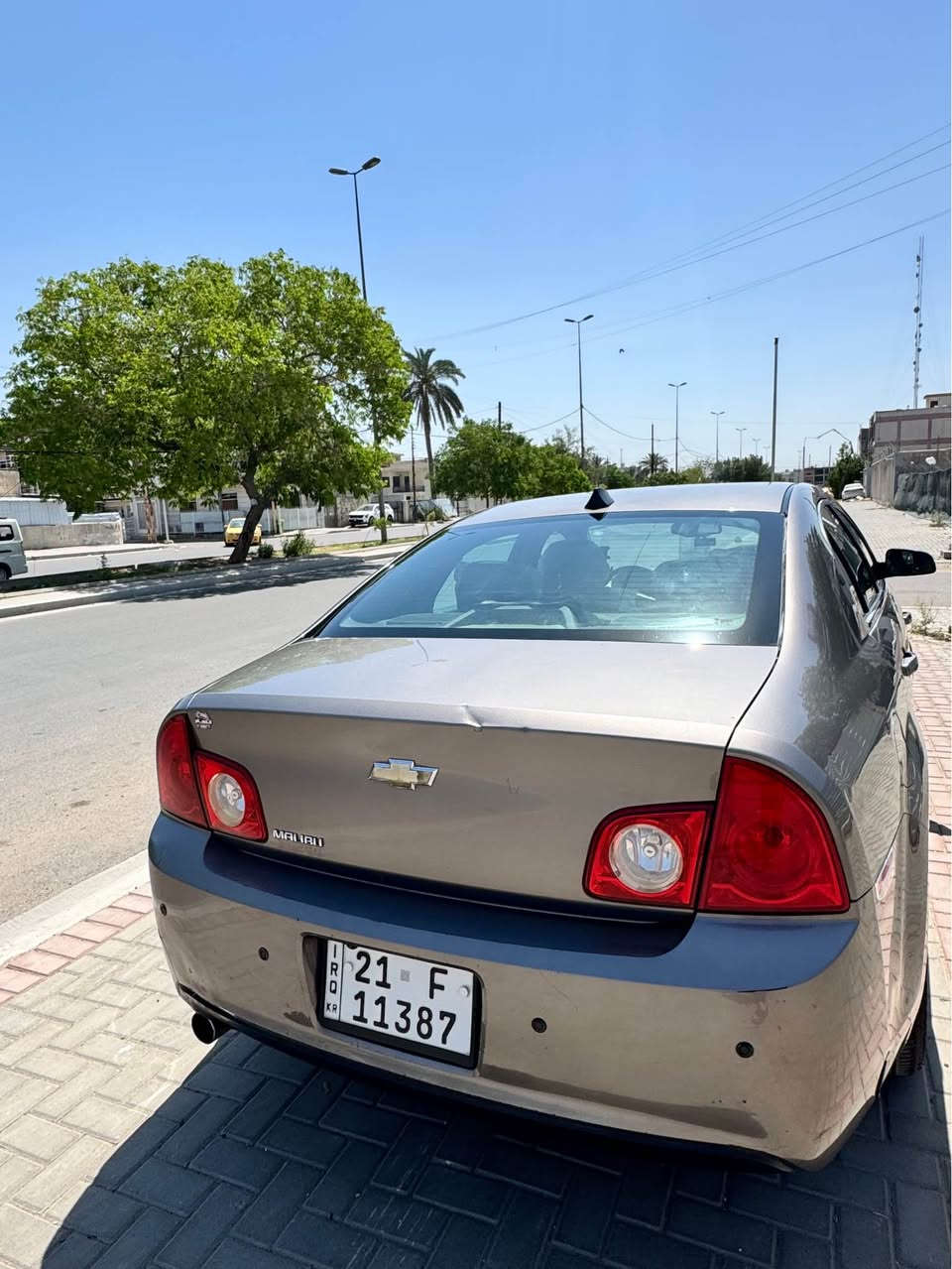 شيفرولية ماليبو  موديل 2012  
مكينه 2.4L رقم سليمانيه الجديد تحويل مباشر 

المواصفات 🔰

حساسات خلفيه + منظومة زينون
فول تحكم ستيرن + كشن السائق كهرباء
شاشة + كاميرا خلفية والمسجل القديم موجود

صدر امامي خلفي جديد + تايرات جديدة 
ادامة كلها جاهزة تدفئة تبريد كير مكينة كله مكفول 

بيها كلير جاملغ امامي فقط كلير باقي السياره مكفوله 🌀

  📍 مكان السياره / بغداد - حي الجهاد  
📞 - ‬‏  ***********
السعر 68 بغداد, العراق
