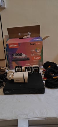 ٤ كاميرات • DVR • تسجيل ٢٤/٧