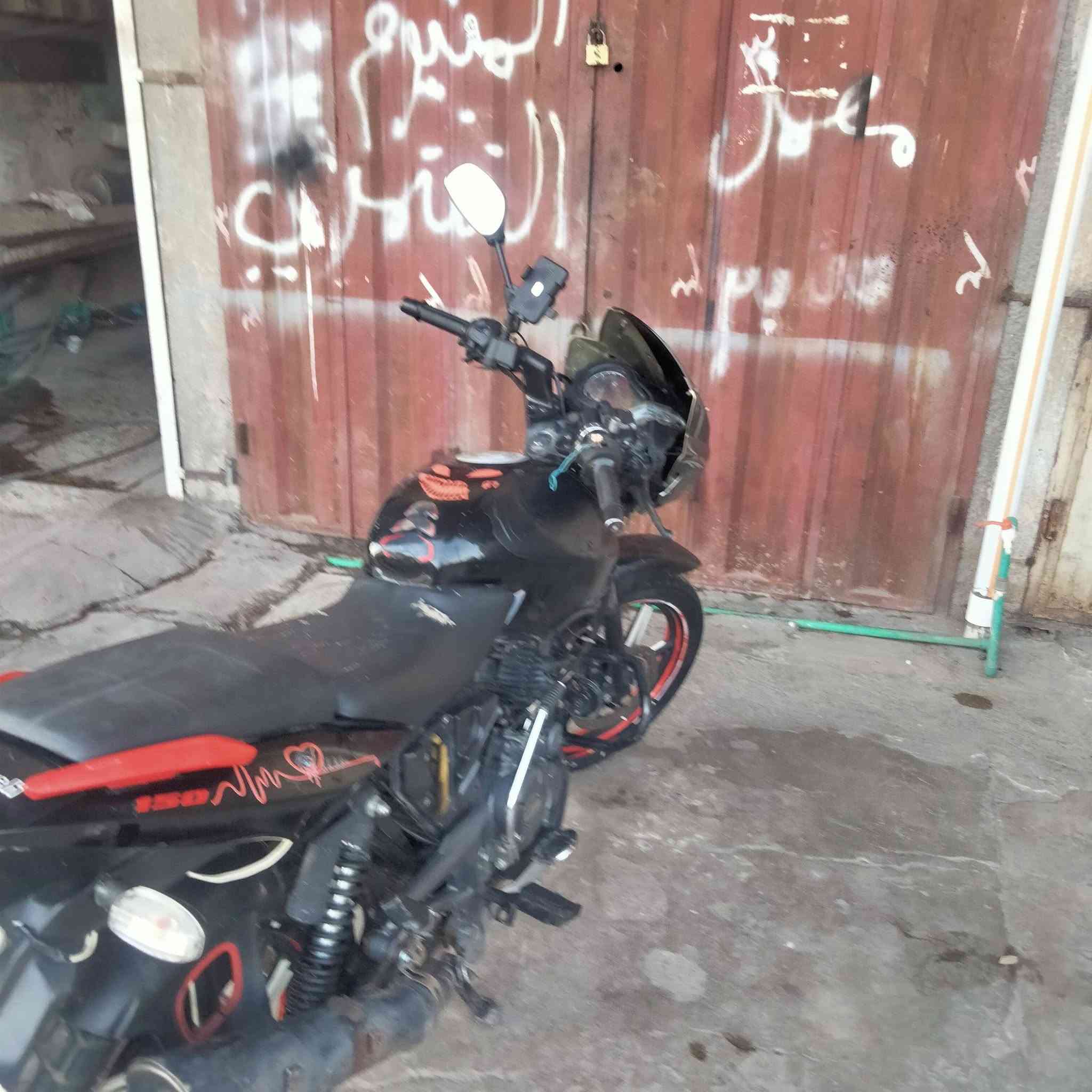 السلام عليكم  بولسر للبيع ممو ديل 21 رقم واسط مشروع وطني بيه ملاحظات  مليون وربع وبيه مجال  العنوان بغداد الجديدة الامين الثانية  ***********
