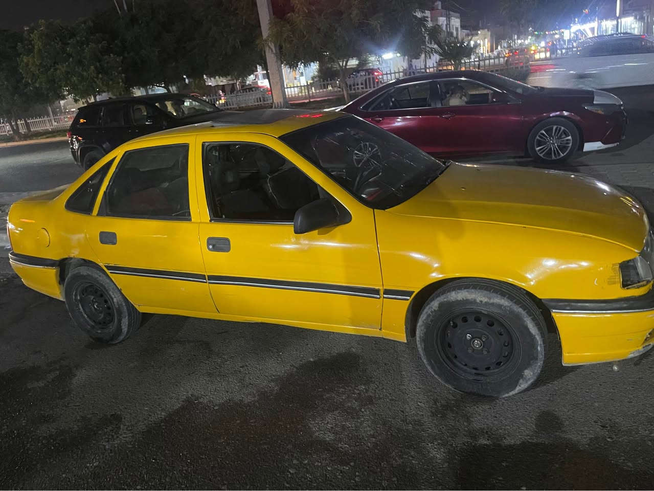 اوبل فكترا موديل 1994 بطاقة بانزين بيه حجم 18 كير محرك شرط كير عادي كهرباىيات صدر جديد تايرات جديد

السعر 25 وبيه مجال 
عنواني كركوك 

*********** كركوك, العراق
