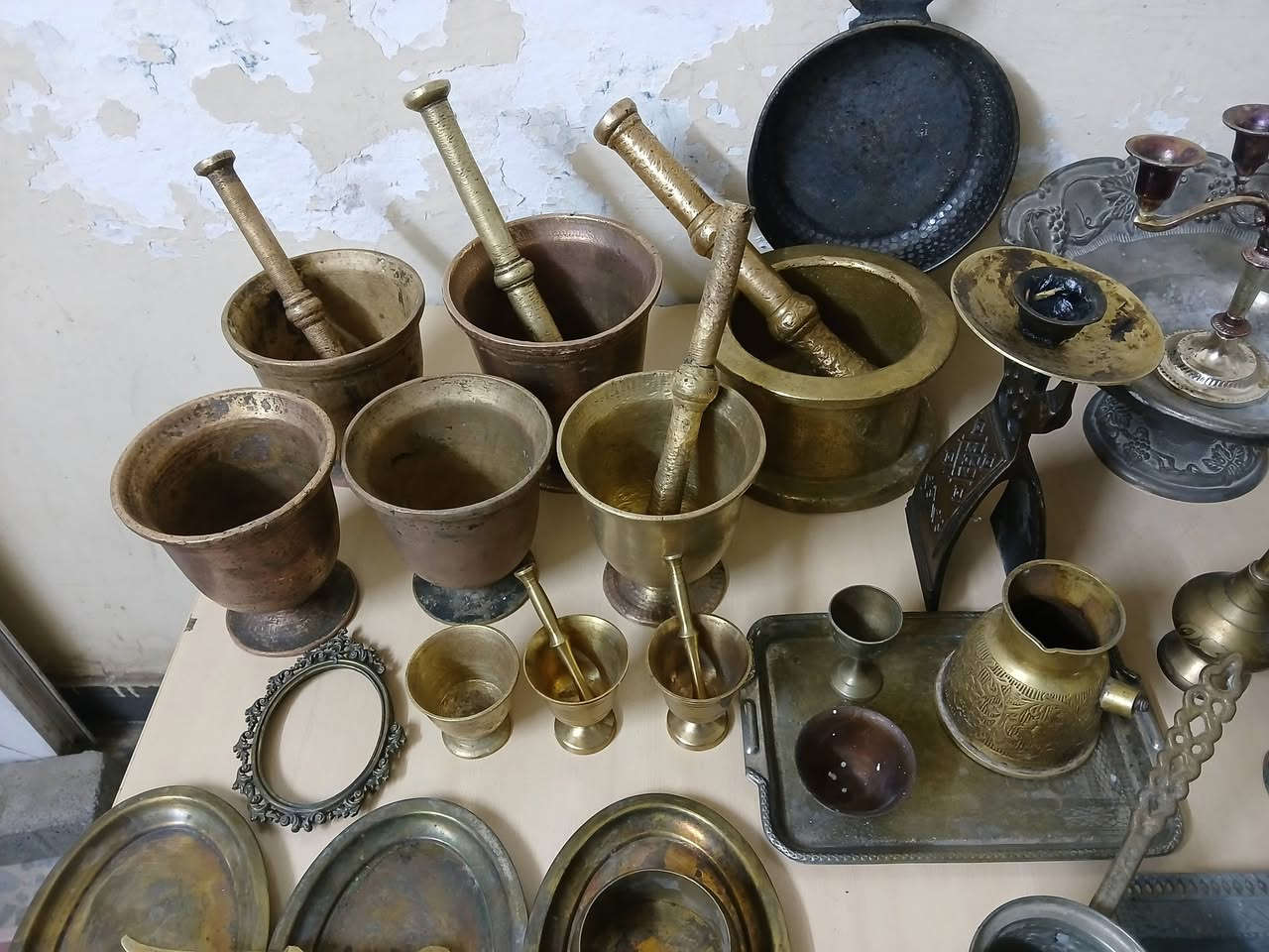 السلام عليكم
مجموعة من النحاسيات للبيع السعر المطلوب 450 الف للاستفسار التواصل ع الخاص او الاتصال بالرقم ***********
