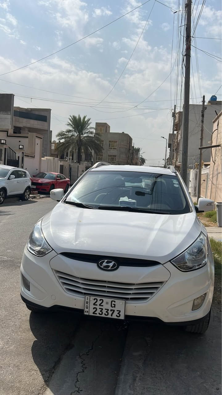 توسان خليجي 
مديل12 
مكينه2000دوش
تبريد ثلج
تخم تاير
صدر جديد
رقم اربيل تحويل او وكاله
اشاير مري 
كامره كلفيه
تحكم مقود تك جهه
بيهه تحكيل بسيط فقط 
وبارد بلباب كلش قليل لباقي كفاله بدون صبغ او حادث 
السعر125وبيهه مجال
مكاني الاعظميه
*********** بغداد, العراق
