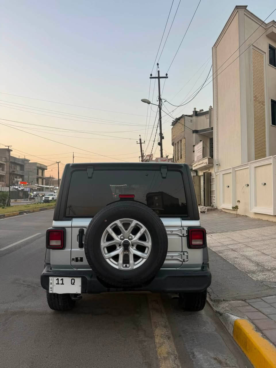 Jeep Wrangler Sport 2023
السلام عليكم
جيب رانكَلر ٢٠٢٣
محرك 2.0 تيربو
لبيع او المراوس
السياره حادثها نص بنيد و نص جاملغ
المحرك والكير مكفولات
السياره ماشيه ٣٩ الف ميل التايرات و الصدر نضيفات
رقمها بغداد الجديد
السياره بأسمي يعني تحويل شوكت متريد مزة السياره ما خلصانه
حتى دهنها جديد يعني شغل سويج و اطلع مناقصها اي شي السياره مكانها بغداد
متواجد وتساب 
***********
