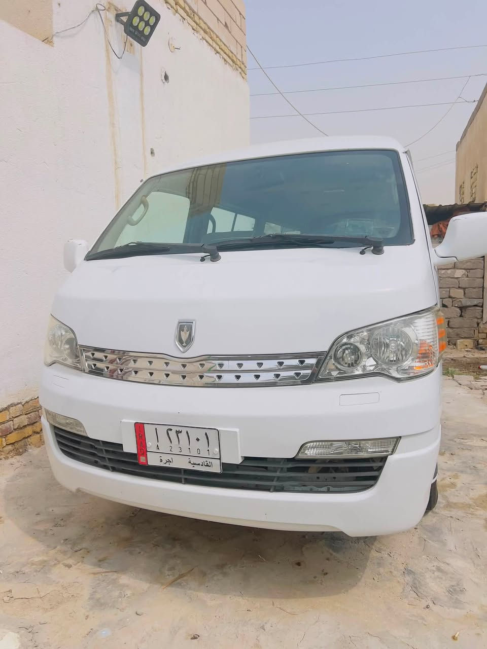 سلام عليكم جنبي للبيع بسم مواطن باقي عليها تسديد راعيها موجود أبيع موصليه سياره عله وضع شركه كفاله عامه مكينه كير اكسن حداديه تخم تاير خاص مامتواجد الشراي يتصل وبي خير ويدلل ناصريه مركز ***********
