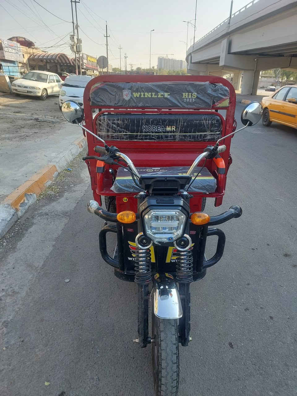 للبيع الحجم الكبير مابيه اي نقص جاهزه مثل ما موضح بل فيديو موديل 2025 بطاريات مصطره 6 سعر مليون و 200 وبيه مجال حك جيه سكن بغداد متواجد خاص او هاذه رقمي تحياتي ***********
