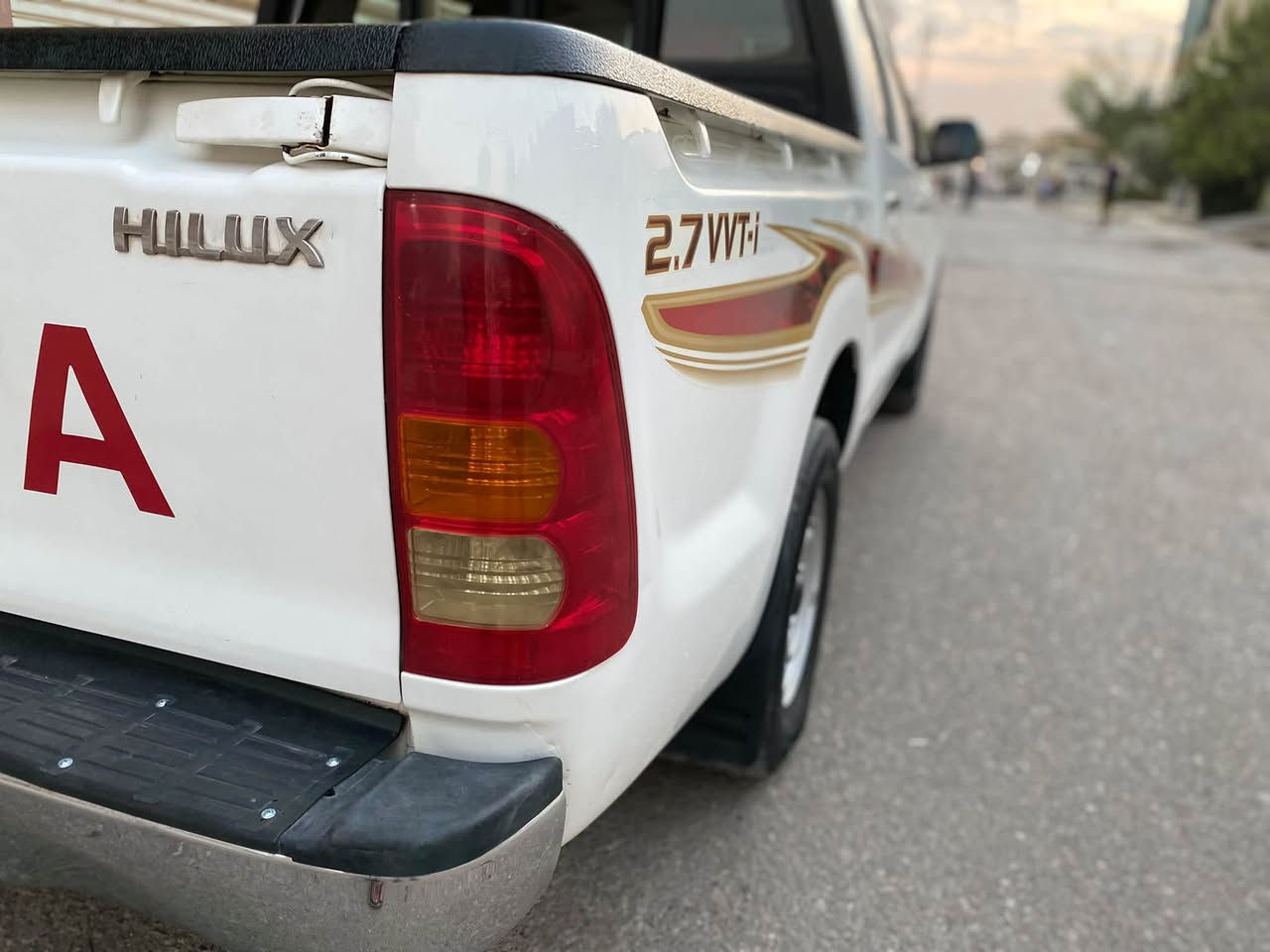 تۆیۆتا هایلوکس سعودی ٢٠٠٦ سبوغوغو لێدراوی نیە لەدوشوێن کارتی هەیە بچوک سەیارەکە زۆر پاکە ماشاللە  و نرخی ١٤٠مەجالێکی کەم گێڕ و مەکینەو ئەکسلی و تەبریدی بەشەرت مەکینەی کەمێ بوخاری هەیە واتساپی لەسەر نیە ***********نمونە لەجوانی ڕەقەم سلێمانی موشیەری نیت سەرمان مەیەشێنە
