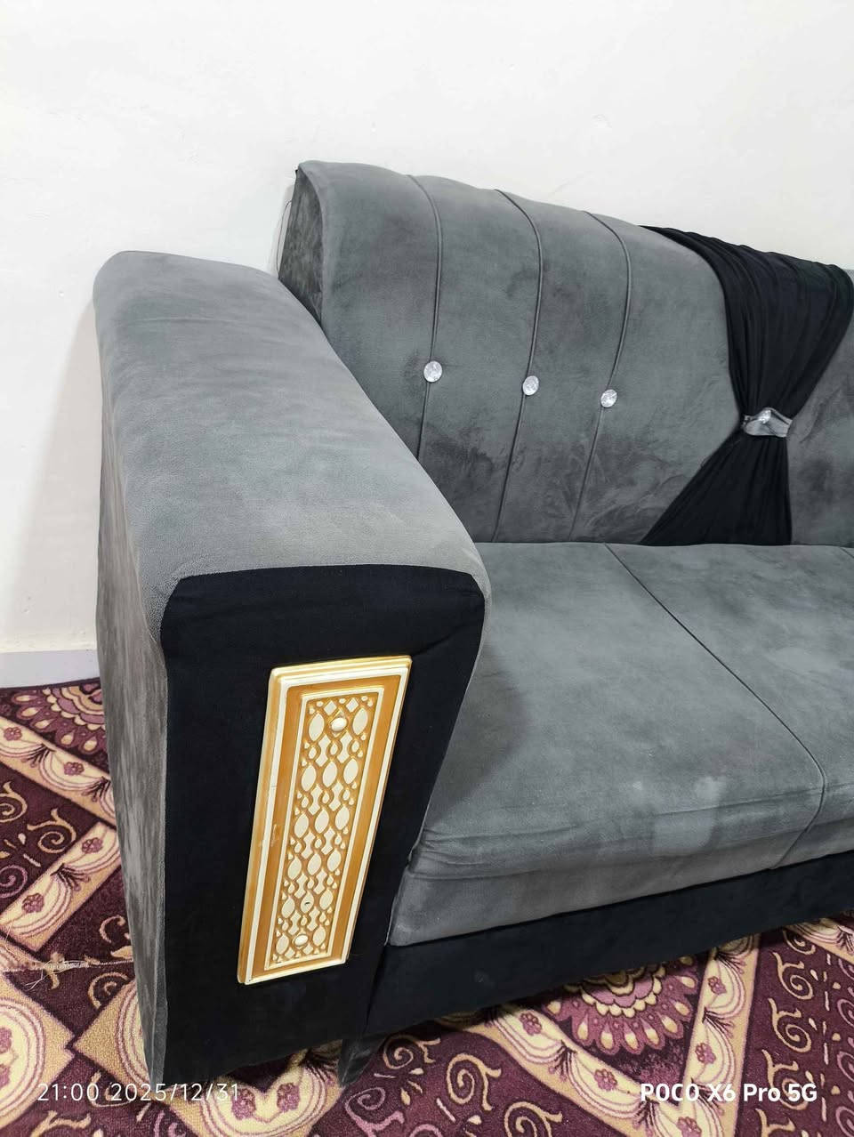 طقمين قنفات عدد 10

الحالة نظيفة جداً، بدون تمزق

الاستعمال: قليل

مناسبة للبيت أو الدكان حديقه او كافيهات الخ

الموقع خور الزبير - قرب مدرسة سكينة

السعر : 750 ألف قابل للتفاوض

*********** :التواصل الزبير, البصرة
