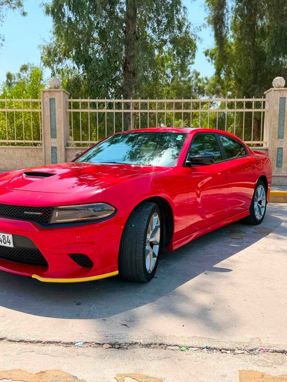 السلام عليكم
دوج جارجر Gt

2023

السيارة كفاله عامه من الصبغ والبارد 

وماشيه ٥٦الف ميل فقط 

شاشة كبيرة

كشنات حضن

تشغيل عن بعد

سماعات Alpine sound system 

Super track pack

Lunch control

لايت زنون بلادي

رقم دهوك بسمي

سعر:٢٨٥

الي يدور جديد ومكفول فقط يتصل
***********
