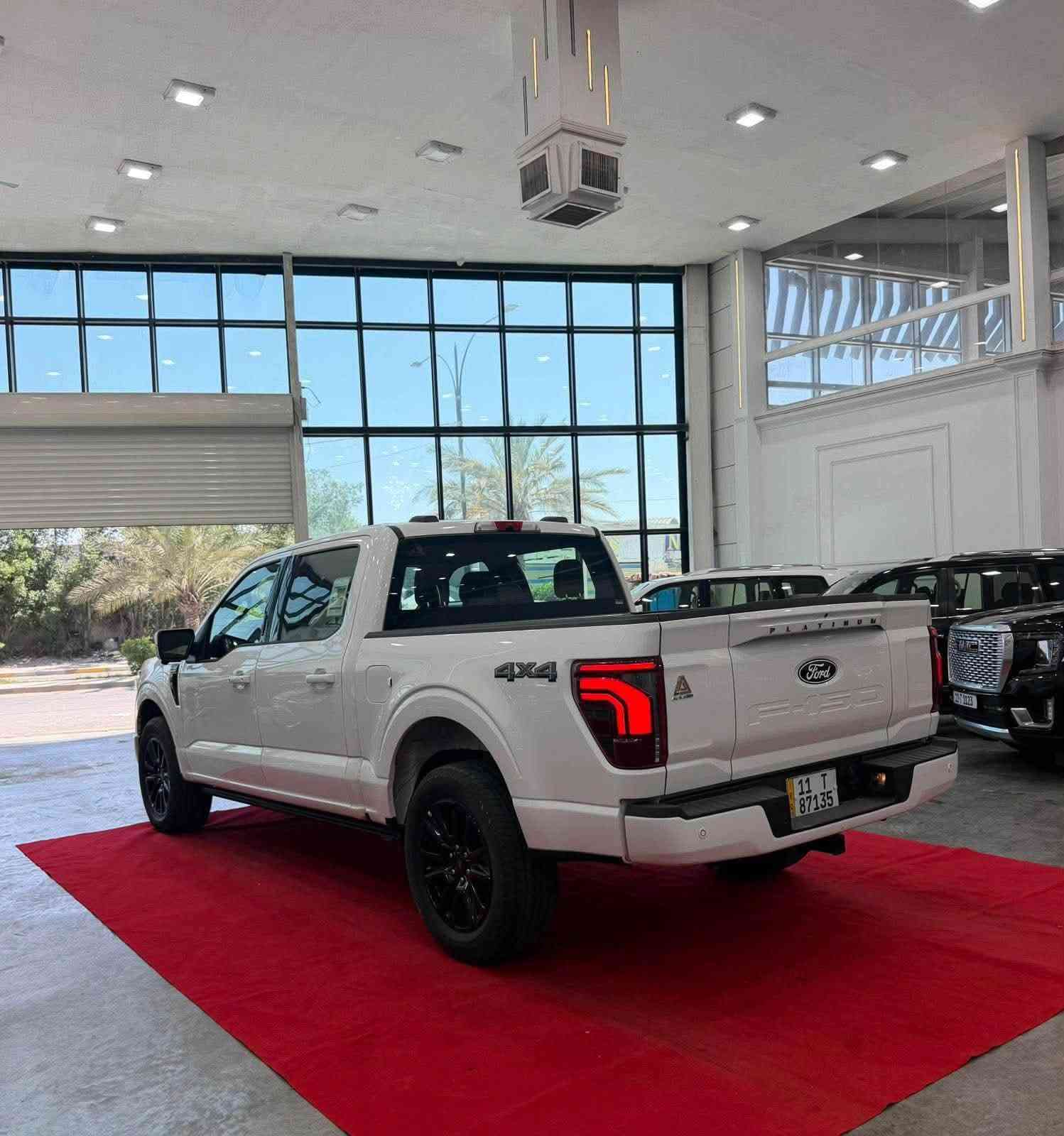 فورد f-150 موديل 2024 فئة platinum فول اعلى مواصفات خليجية وكالة وضمان شرقة القاصد 5 سنوات

ماشية 22 الف كيلو متر فقط السيارة كفالة عامة من كلشي بدون اي شخط او ضربة او رصعة 

مواصفات فول 4x4 
حجم المحرك 3500 توين تيربو 400 حصان و كير 10 سرعات اقتصادية السيارة و جداً قوية
5 كاميرات محيطية 360 و كاميرا للبدي الخلفي
فتحة سقف بانورامية

تحديد مسار ورادار امامي ومثبت سرعة ورادار خلفي و نقاط عمياء جانبية
مقاعد تبريد وتدفئة وتدليك مع 3 وضعيات 
مرايا شفط + تعتيم 
دخول ذكي + رمز فورد بالباب 
خزن ميموري
تدفئة المقود
نظام اوتو ستارت ستوب
اوتو بارك
شحن لاسلكي 
انظمة قيادة sport و eco و نظام سحب مقطورة و نظام القيادة الجبلية والطرق الوعرة ونظام السير على الجليد والطرق الزلقة
دواسات الوقود والبريك كهربائية تتقدم وترجع
السيارة بيها دوسات كهربائية 
سستم صوت (Bang & Olufsen (B&O
منافذ usb type c بكل مكان ومنافذ 12 فولت ومنافذ ac 20 امبير

مكان السيارة جادرية او عامرية
***********
