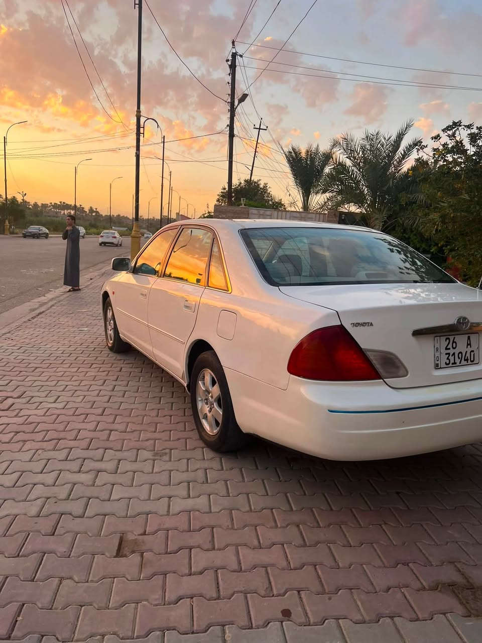 السلام عليكم 
افلون 2000 خليجي رقم صلاح الدين دولي محرك وكير كفاله تبريد ثلج ❄️ صبغ حزام  بس بدون ضرر ولا دكت جاكوك صدار امام خلفي زينات 
لاستفسار *********** 
صلاح الدين _ الضلوعيه
