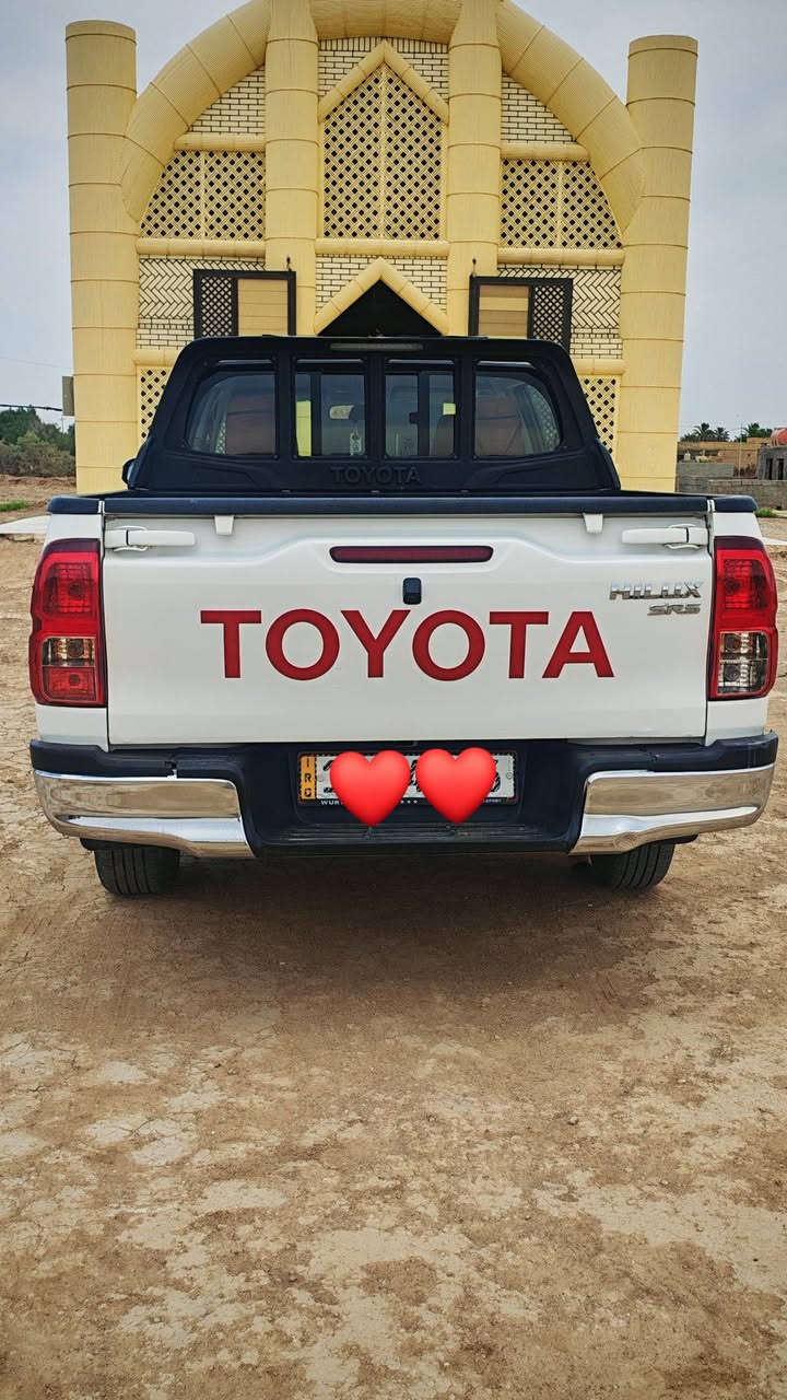 هايلوكس • ١٧٠٠٠ كم • رقم بصره