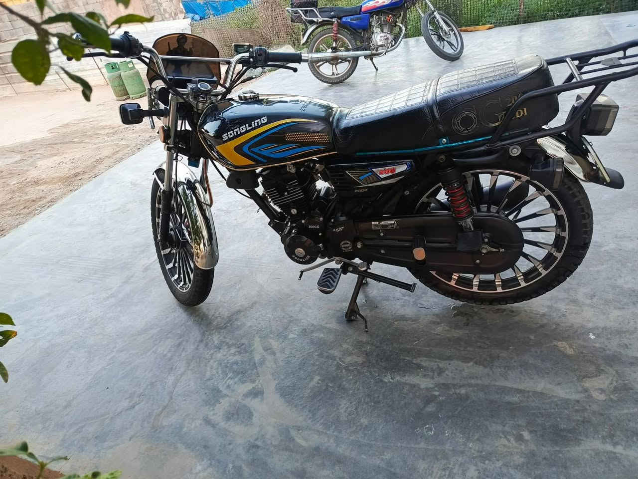 #مكلف_بالنشر
سولنك للبيع موديل 2026 
محرك 200cc
رقم صاحب الدراجة
***********
***********
العنوان صقلاوية
