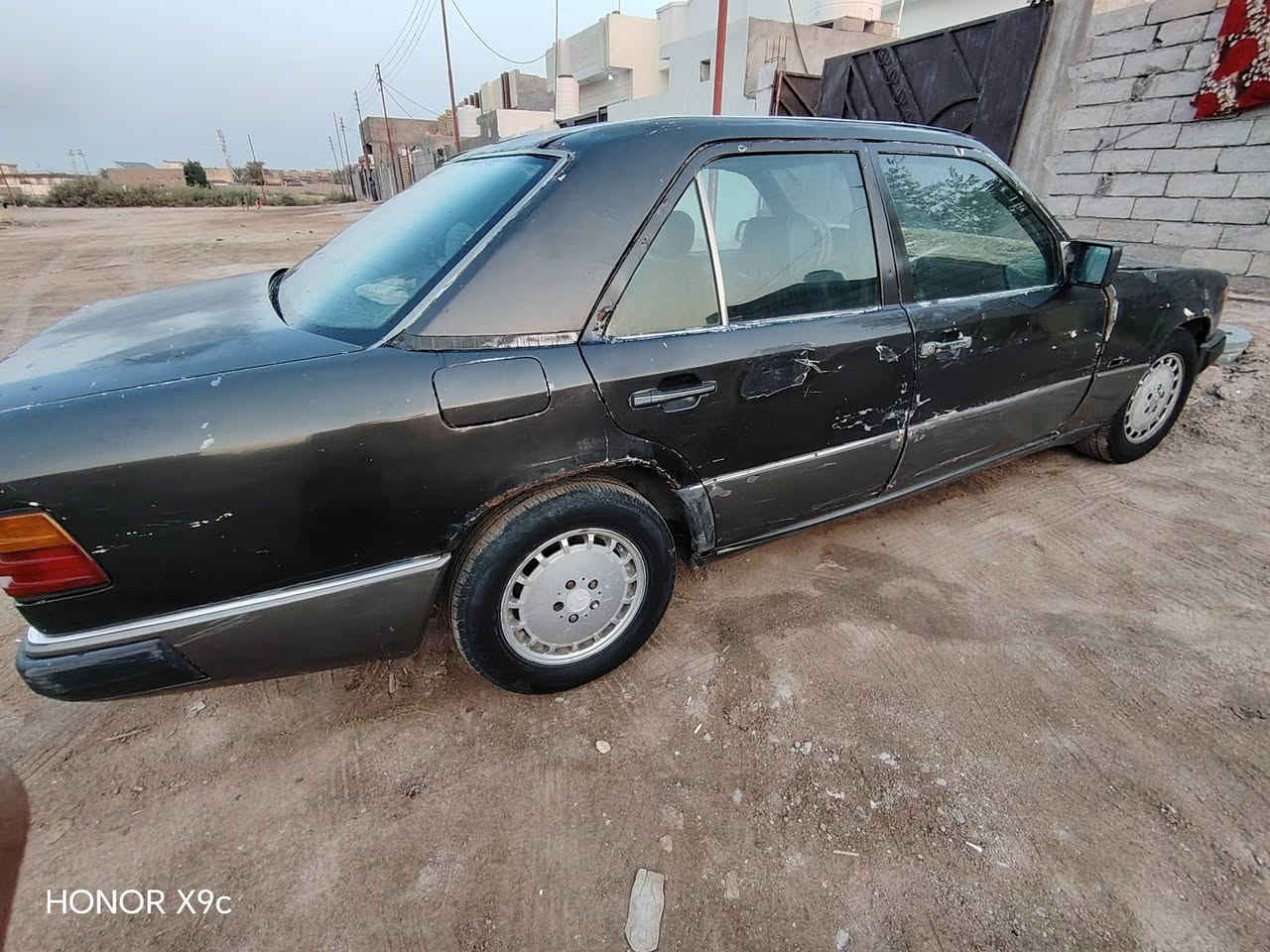 مرسيدس ٨٧ • مكفولة • رقم ديوانية