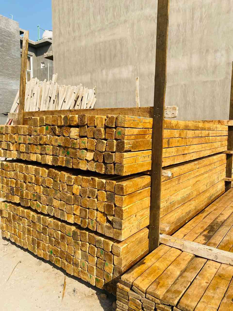 سلام عليكم سير طول 4متر 4*4+لوح 4متر  لسعر مناسب جدااا مكاني حله للتواصل ***********
