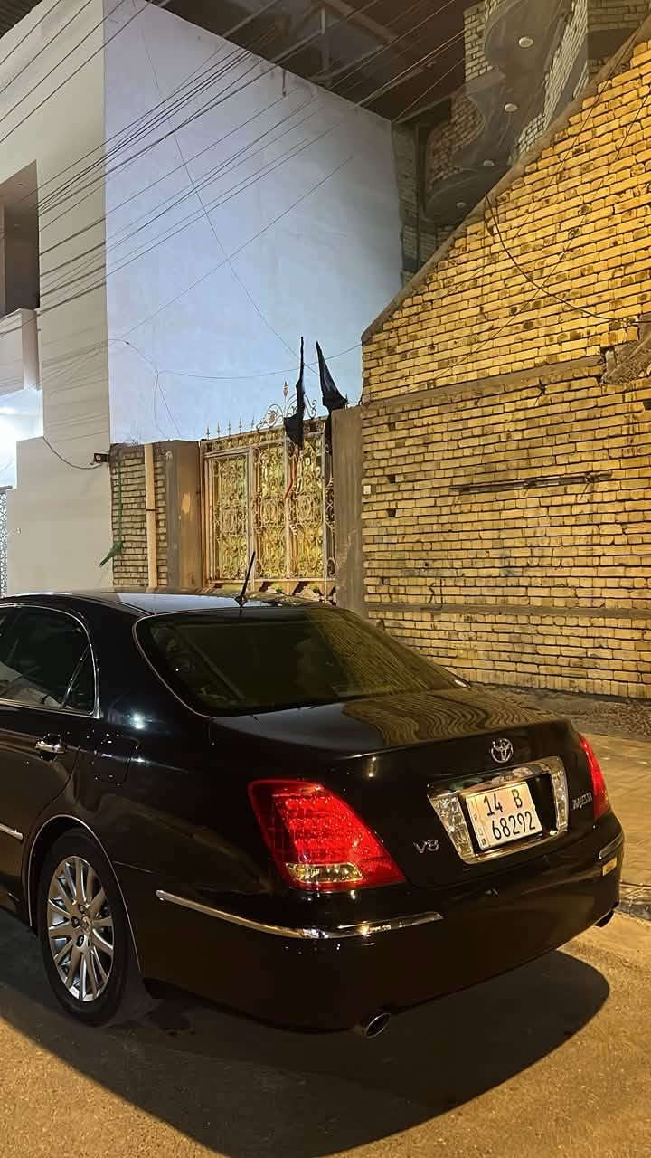 TOYOTA CROWN MAJESTA

للبيع تيوتا ماجستا.

رقم بصره مزاد شرط المداور ثاني يوم

السياره فول مواصفات 5 دكم
  
✅ محركها V8 الحجم 4300.

✅ كشنات جلدvip تتفئة ومساج  

✅ تبريد امامي خلفي3قطع.✅

✅ 3قطع بردات خلفيه.

✅ اربع كشنات كهرباء.

✅ 3برده خلفيه وجانبيه كهرباء اصليه.

✅ 5بصمات ابواب+بصمة تشغيل+ صندوك شفط 

✅ كشنات خزن ميموري.

✅ كامره خلفيه 

✅ ثلاجة

✅ مري ترحيب عند الاقتراب.

✅ ستيرن كهربائي

✅ مري كهرباء.
{لون نيلي}
✅ تحكم ستيرن+كروز تثبيت سرعه.

✅ جنطه جكات كهرباء شفط.

✅ سياره مال جناي 
:مشط ايسر بلاد
سيارة اي بي اس مامحور
 وباقي المواصفات المعروفه لل5دكم.

والسياره جاهزه على اخر حبايه.

العنوان البصرة زبير
***********

السعر160وبيهة مجال
