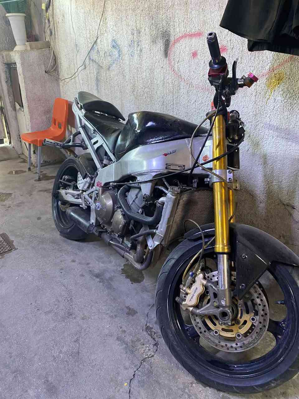 كاوسكي • ٢٠٠٤ • بلكات