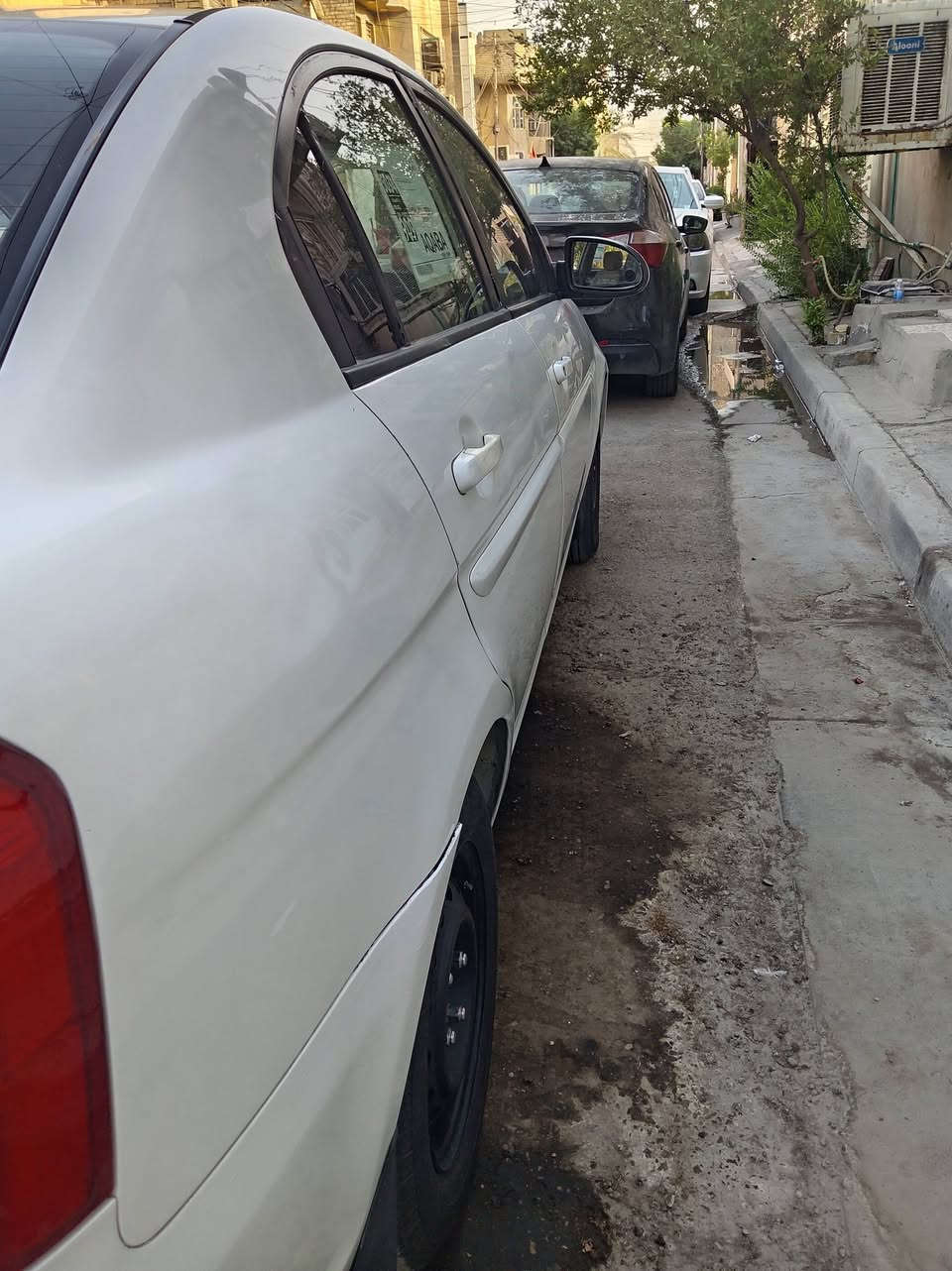 هونداي  أكسنت خليجي ٢٠٠٩  محرك ١٦٠٠ دبل قطره كير اوتو جام كهرباء شاشه كامره تحكم ستير سياره مكفوله من الحادث والتبديل بيها فقط قطع كلير فقط للبيع او مروس سعر ٧٨ ***********
