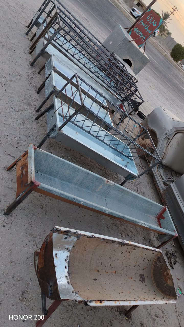 سلام عليكم
حدادة سيف نسيم

عمل معالف و جابيات الاغنام حسب الطلب

شغل مرتب و اسعار مناسبه نشتغل كل شي يخص اصحاب المواشي 🐑🐄🦌

عنوان الفلوجة النساف قرب جسر البعلوان
***********

اخوان اي استفسار عدكم تفضلو خاص او واتساب او اتصل عل رقم

الشغل بي اشكال قياسات و انواع الحديد

نص مكتوب في الصور:
- HONOR 200