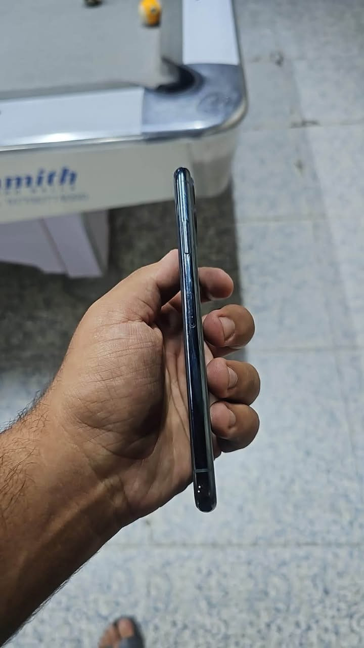 آيفون ١١ برو ماكس • ٢٥٦ • بطارية ٧٨٪