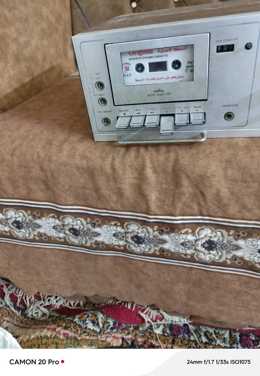 مسجل رايزنك نظيف كله شغال راديو مسجل اواكس بدون سماعات السعر ٦٥ الف اتصال *********** ابو احمد المياحي
