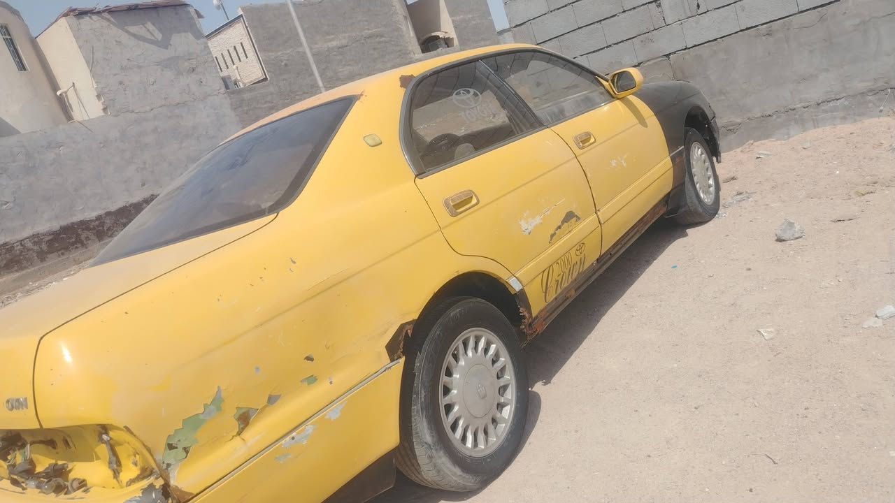سياره للبيع بطه راعيها ميت سعرها 19 وبيها مجال للطيبين *********** المكان بصره تنومه
