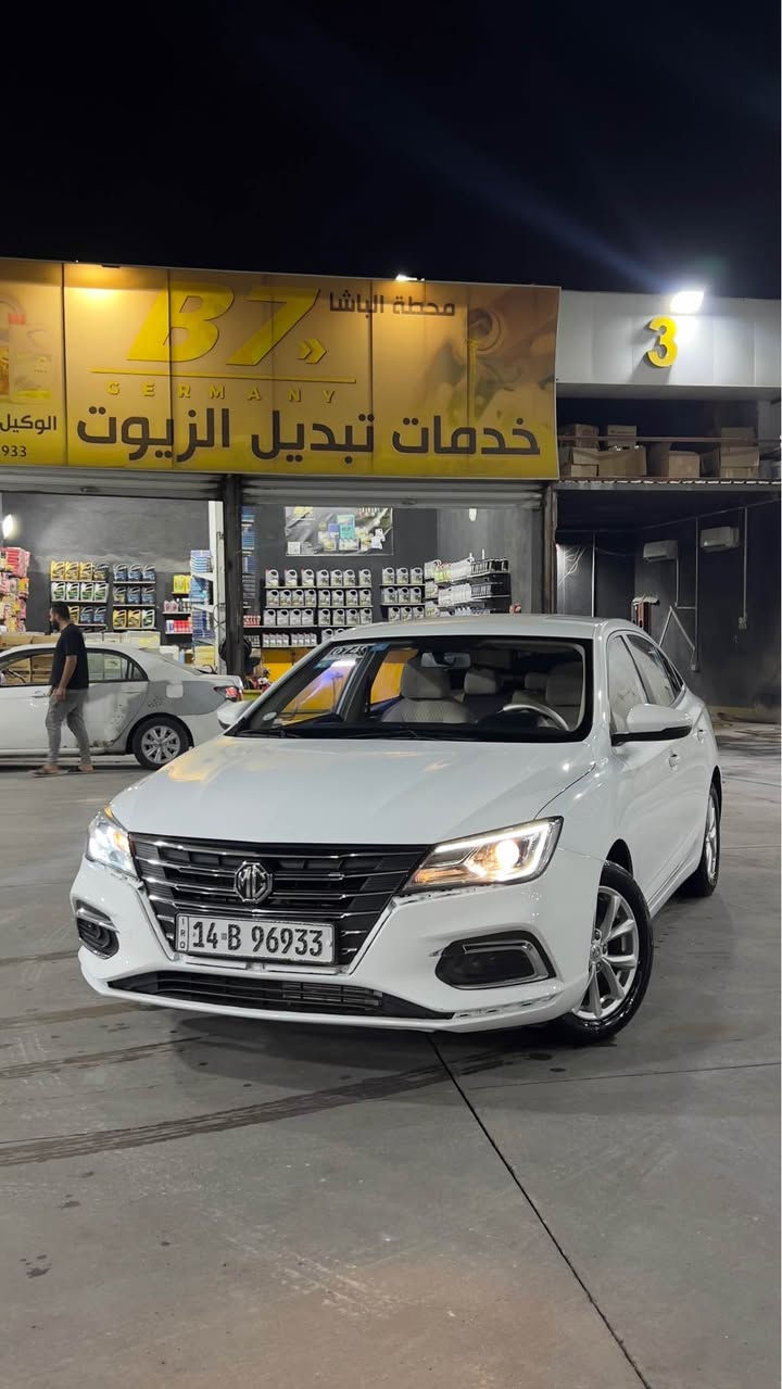 السلام عليكم 
MG5 M/2024
81,000 Km
رقم بصرة انكليزي ب اسمي السيارة جديدة عليها دوشمة ارضيات وصندوق وبيها منظومة غاز تحت الضمان السياره كامله من كل النواحي ربع ما تصرف عليها 
باتري جديد
شمعات جدد
دسكات جدد
تخم تاير جديد
ادامة للمحرك والمنظومة بالكامل
وبعد هواي امور 
 كله جديد صفر اعطال ونقوصات مكفولة كير ومحرك وحدادية بيها صبغ قطعه وشوي بارد

السعر 93 ومجال بسيط خواتها ب105 لحد يكسر بسعرها ورحم الله والديكم 

رقمي الى أي استفسار بالخدمة *********** البصرة, العراق
