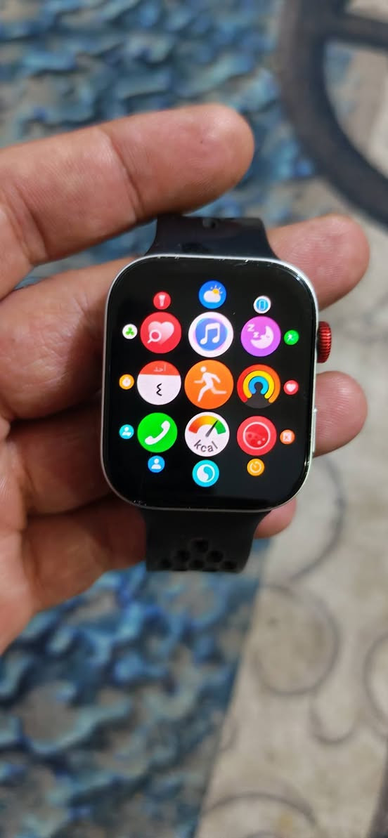 للبيع: ساعة HUAWEI WATCH FIT 3 مستعملة ⌚️
الساعة أصلية 100% وشغالة تمام بدون أي مشاكل فنية (اللمس، الشحن، المستشعرات، والاتصال والصوت كله شغال ونظيف).

الحالة: الساعة مستعملة وبها آثار استخدام واضحة بالبدن (ليست بحالة الوكالة)، لكن أداءها والبطارية ممتازين جداً ومناسبة جداً للاستخدام اليومي.

الملحقات: الشاحن المغناطيسي الأصلي متوفر (بدون الكارتونة).

السعر: 95,000 دينار عراقي . 

📍 المكان: واسط - الكوت (البيع مباشر وجهاً لوجه بعد الفحص والمعاينة).
📞 للتواصل: يرجى مراسلة الخاص
