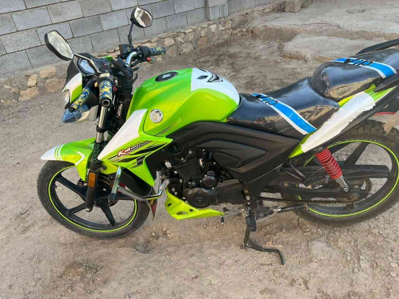 دراجه هاوجي أخضر موديل 22مسجل رقم و سنويه سويجات 2دراجه نضيفه السعر 16ونص و بيها مجال اذا مو شراي لا تتصل لا تعبني ولا تعبك ***********

