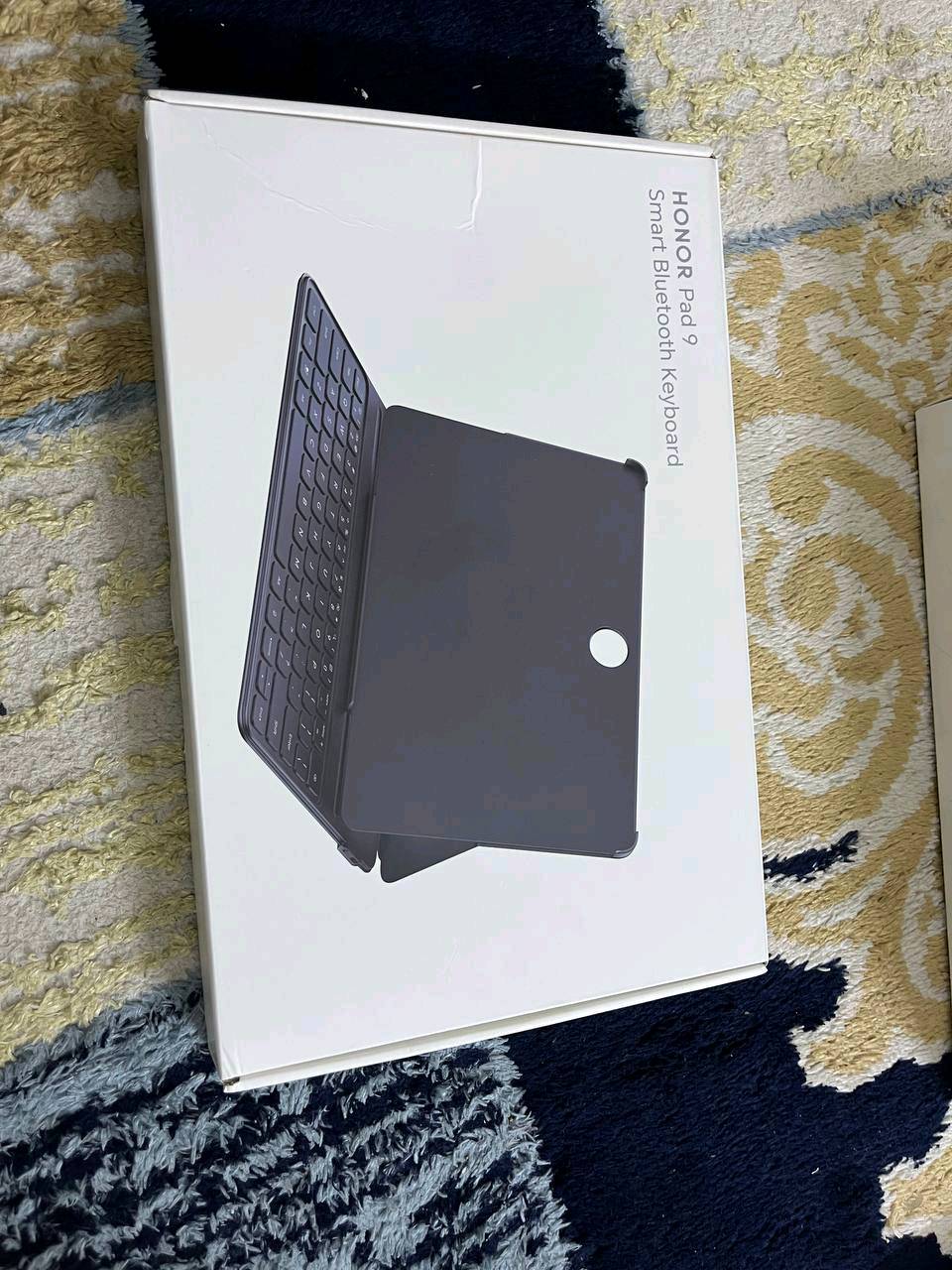 ايباد هونر باد 9 
ذاكره 256
والداخليه 16
ايباد نضيف اخو الجديد مستخدم 5 اشهر فتره دراسه فقط شحنه حلوه ميصرف شحن ابد 
مواصفات فول يشغل جميع الالعاب وكُلش مفيد بلدراسه نضيف 100%
السعر 500 وبي مجال 
واتساب: ***********
واتساب: ***********