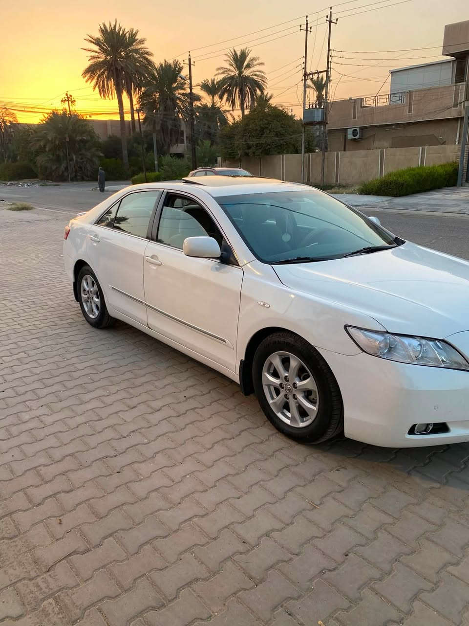 كامري 2008 خليجي
فول مواصفات
برده كهرباء 
كشن كهرباء
بدون صبغ السياره
سعر 118
***********
