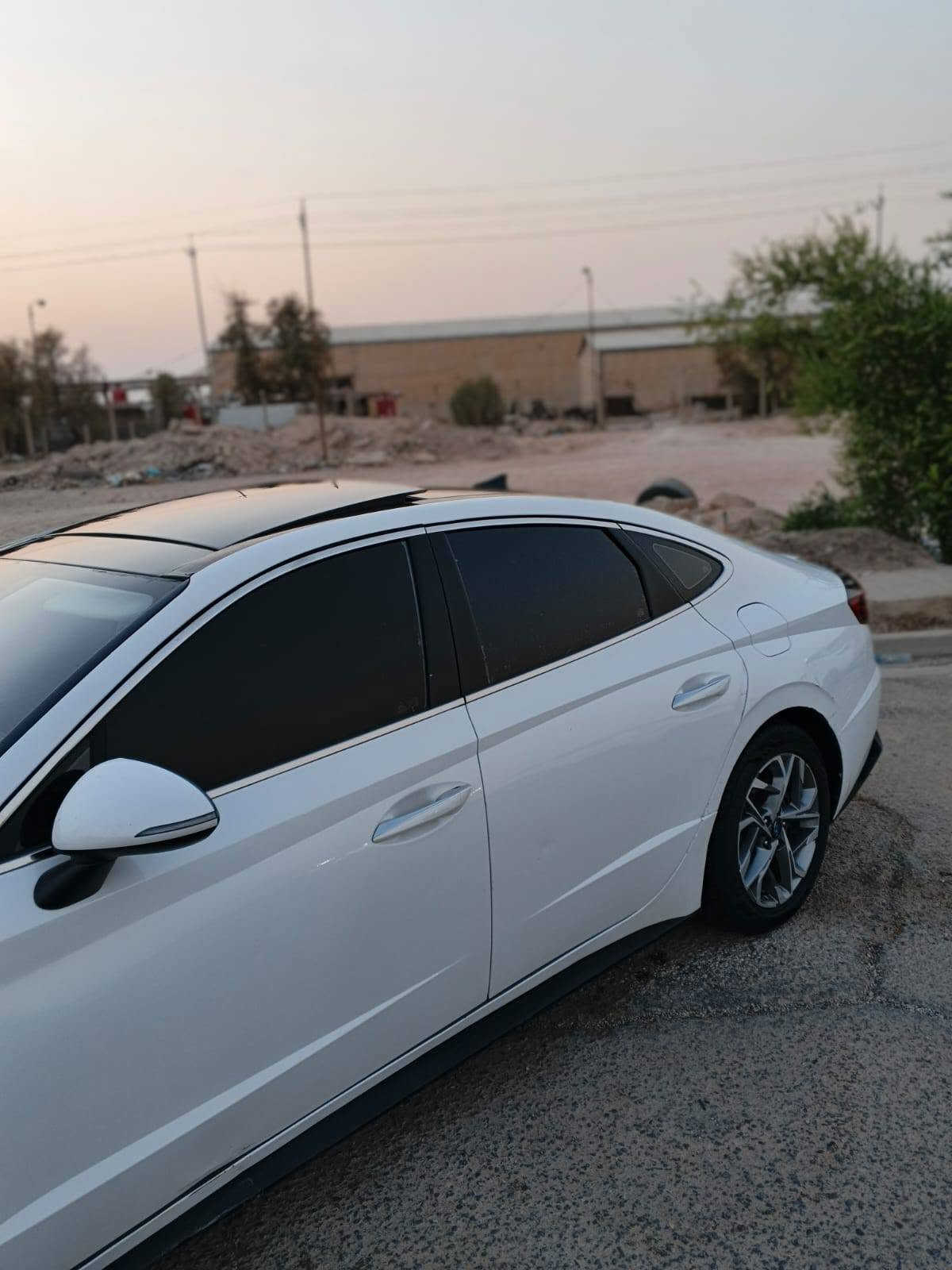 السلام عليكم  سوناتا غاز اصل وارد كوري 2023 فول للخير مواصفات بنرامه
بيه مكانات صبق قليله 
رقم بصره حره تحويل ثاني يوم 
مكانه بصره
سعره 135 بيه مجال للشراي
رقم صاحب السياره *********** البصرة, العراق

