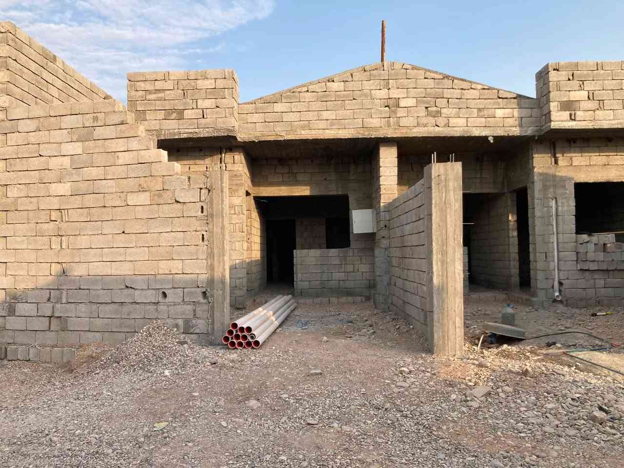 السلام عليكم
مقاول بناء هيكل 
١٠٠متر ١٠مليون 
 ١٥٠متر ١٥ مليون 
٢٠٠متر ٢٠ مليون 
شغل درجه أولى 
للاستفسار ***********
