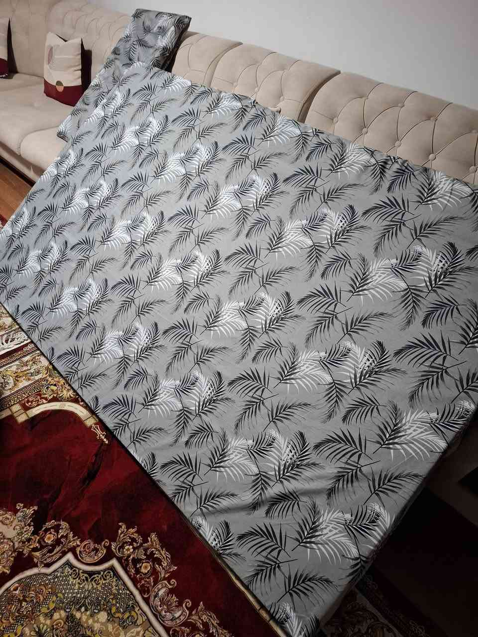للبيع دوشك جديد 120×195قياسه
دوشك والمخده مالته والغطاء مالته جديد تماما 

***********
